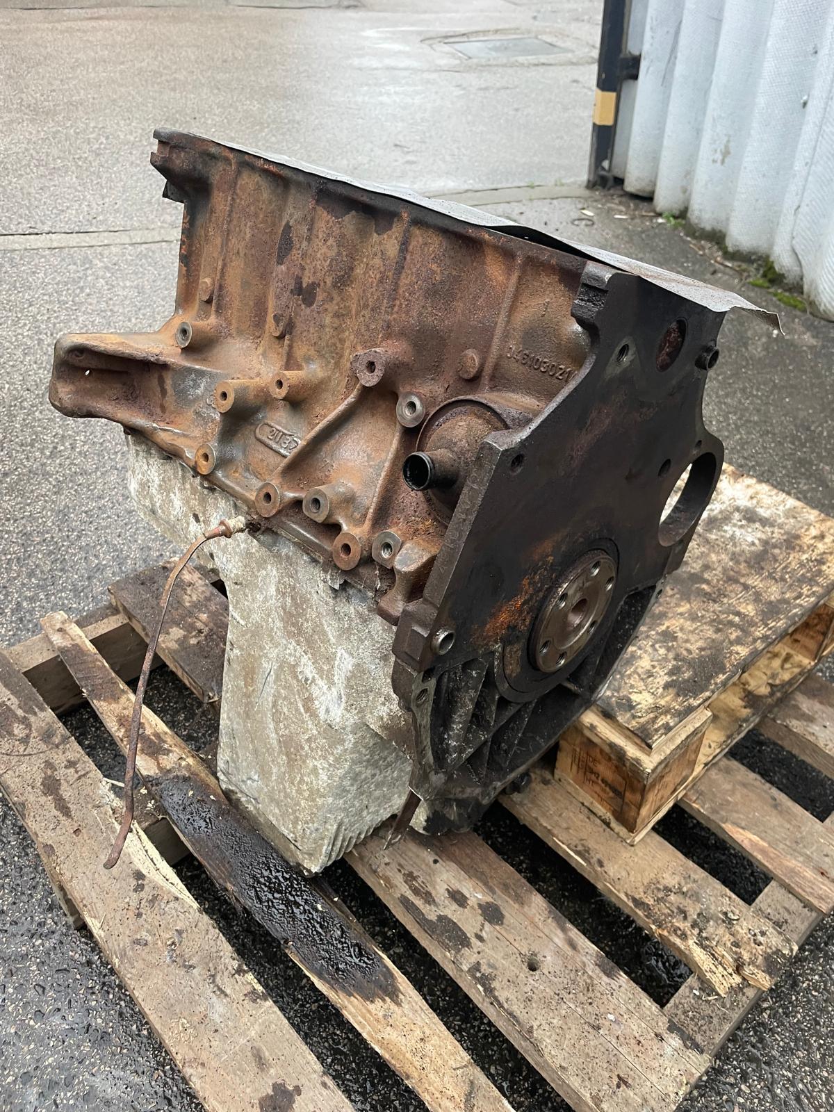 Porsche 924 Turbo S1 31/01 short block, used