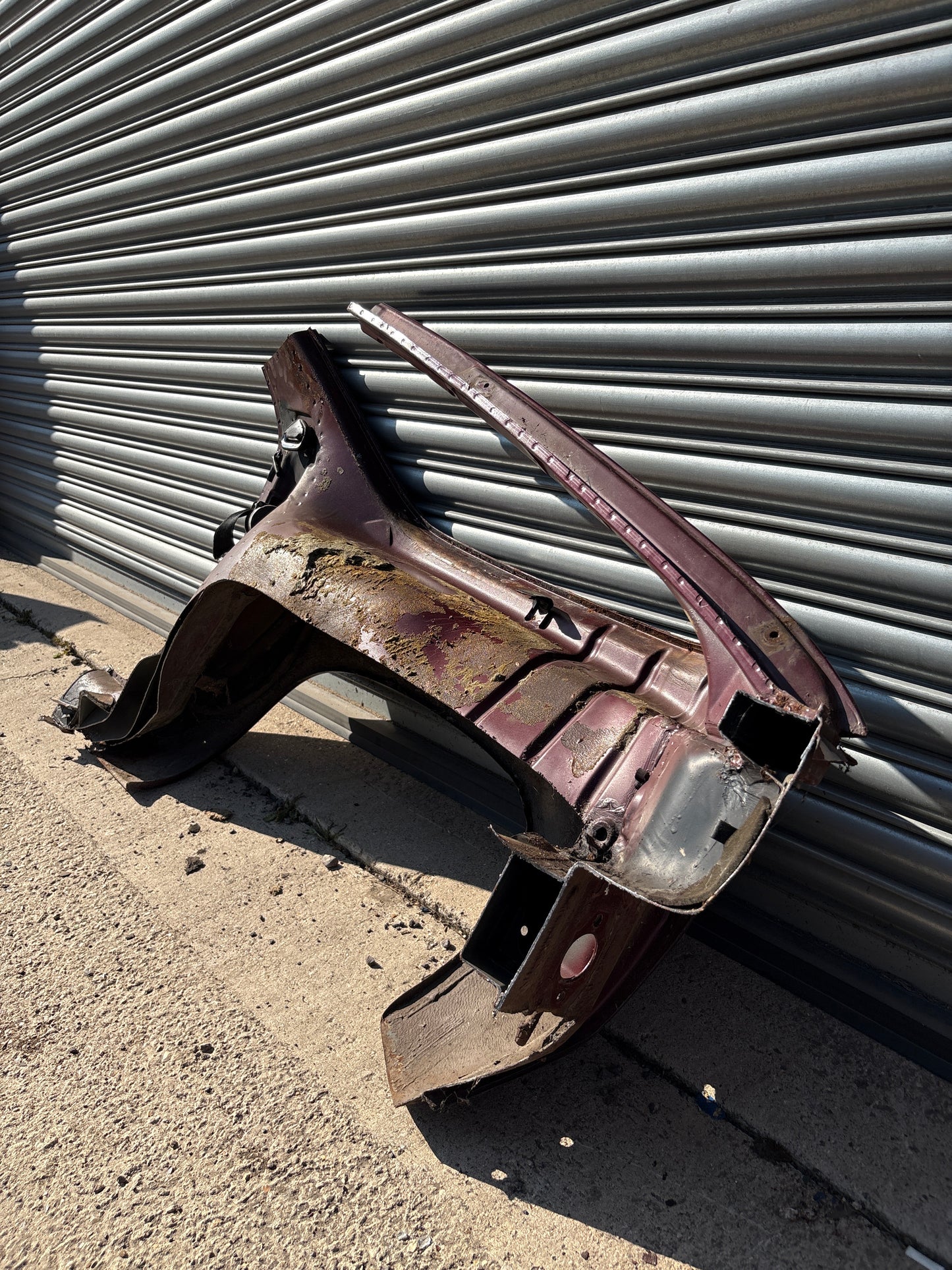 Porsche 928 right rear fender, 92850306219