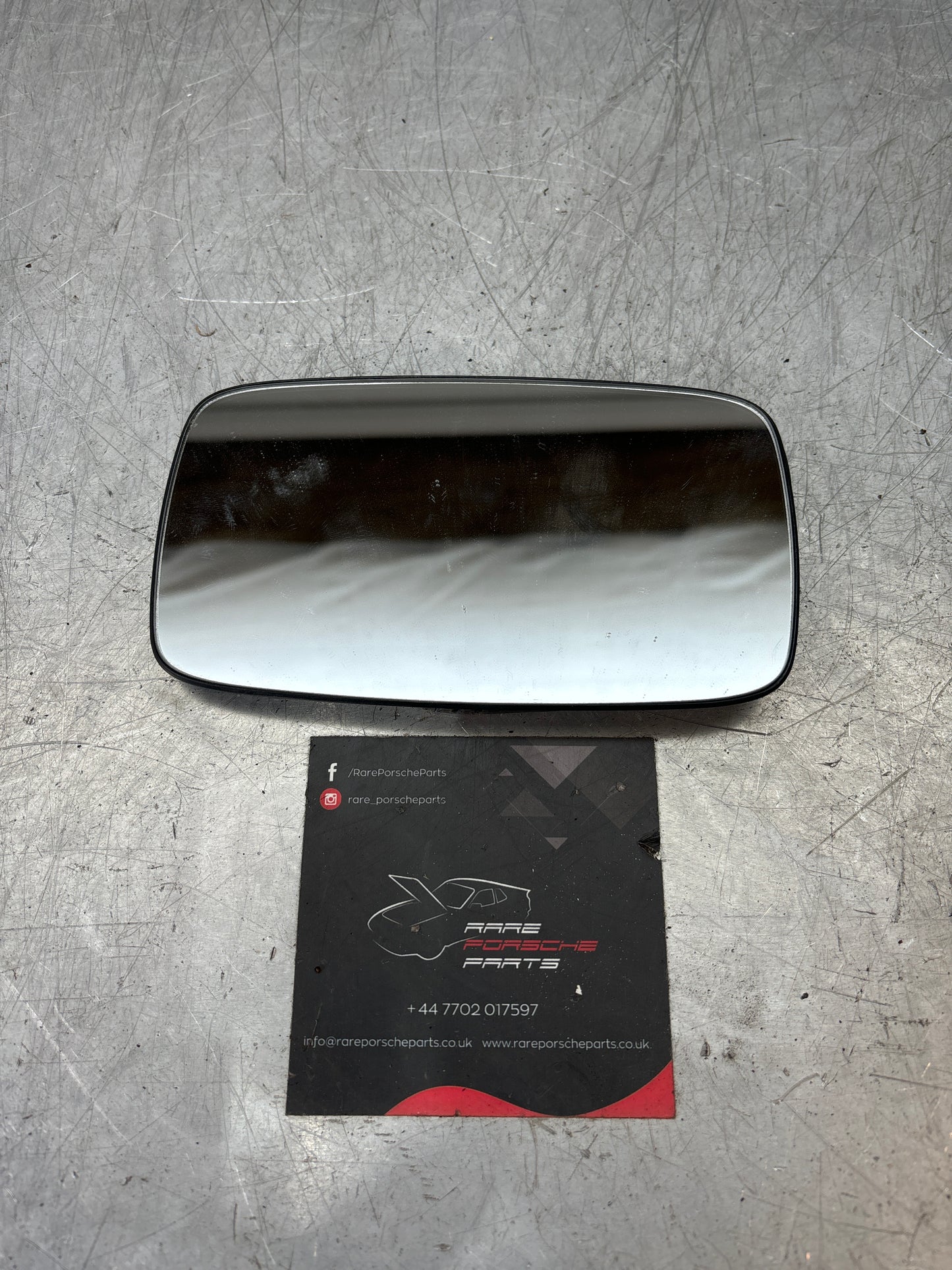 Porsche 944 86 on door mirror glass 94473103502 used