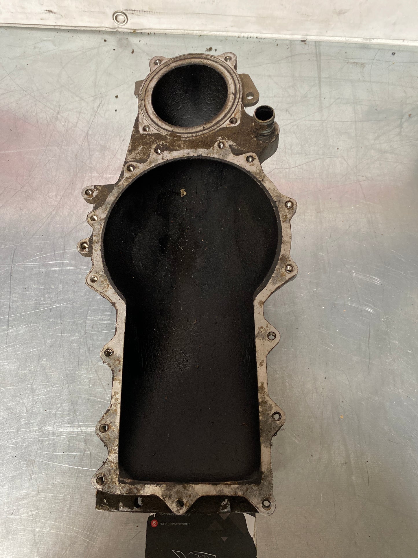 Porsche 928 throttle body, used 9281101933R / 0438120049