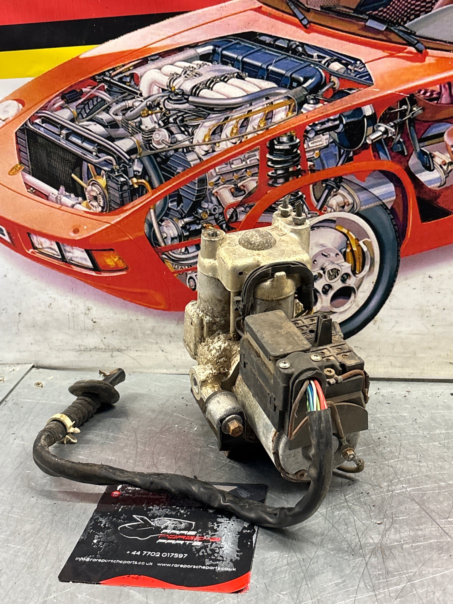 Porsche 944 Turbo Bosch ABS pump, used 0265200038 / 95135511303