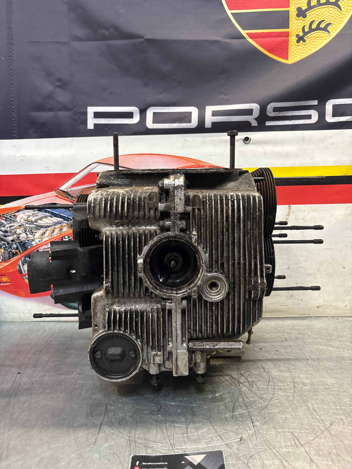 Porsche 914 1.7 engine with cylinder heads, pistons and crankshaft, spares or repair EA076922