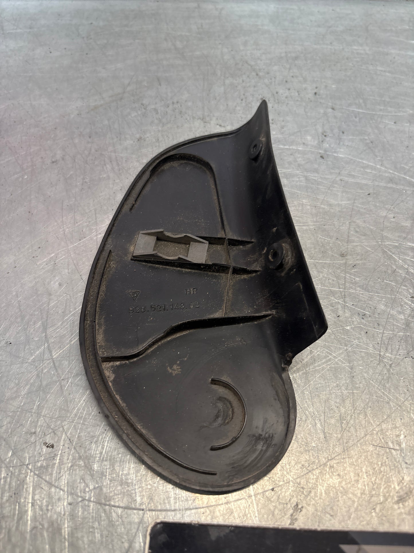 Porsche 928 seat hinge cover black used,cracked 92852114802