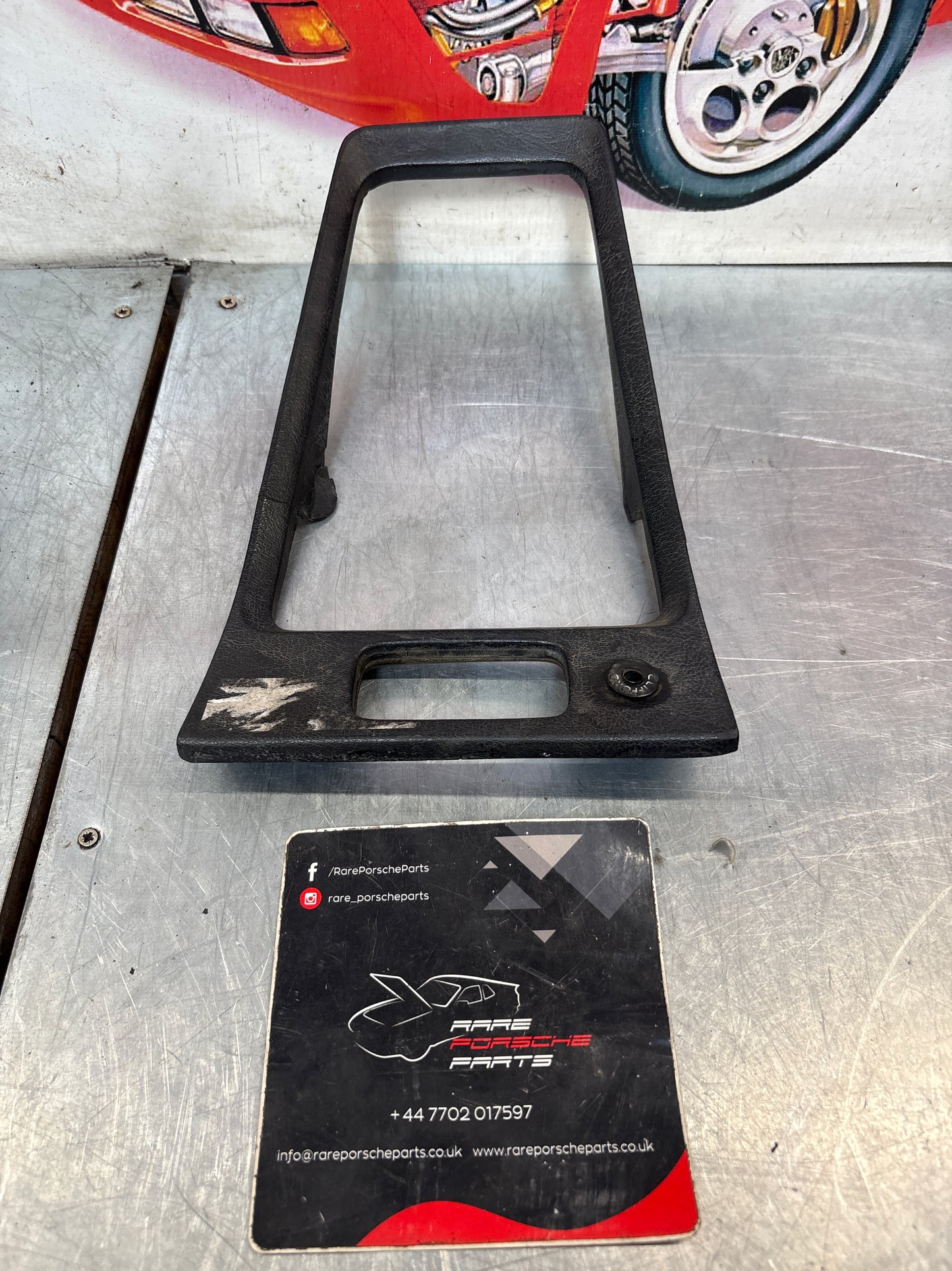 Porsche 928 Centre Console Gear Stick Surround Trim 92855204708 Black used