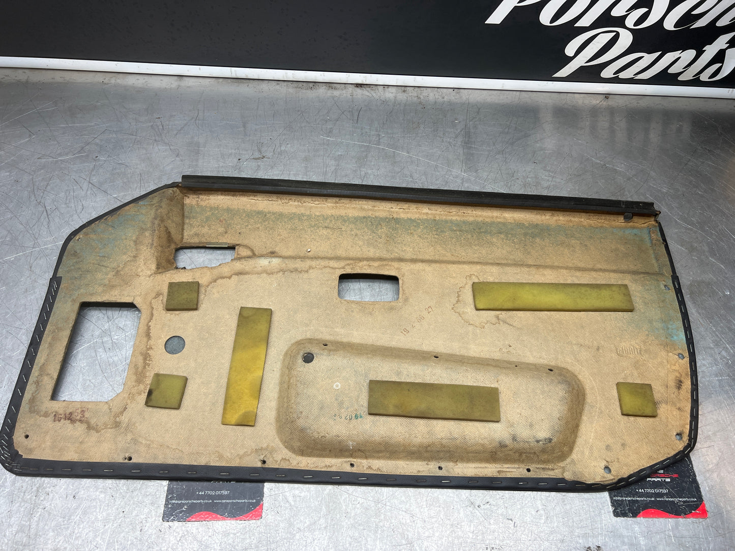 Porsche 944 left black door card for late cars from 85.5 944555017