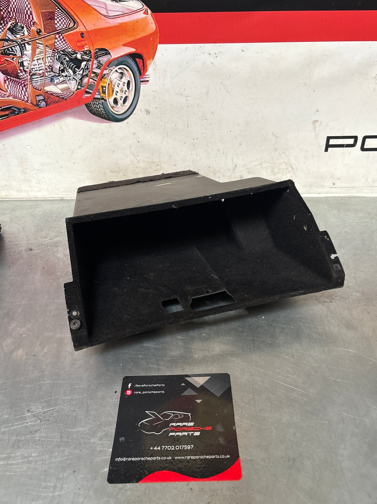 Porsche 944 glove box, from 85.5 94455204901 LHD cars