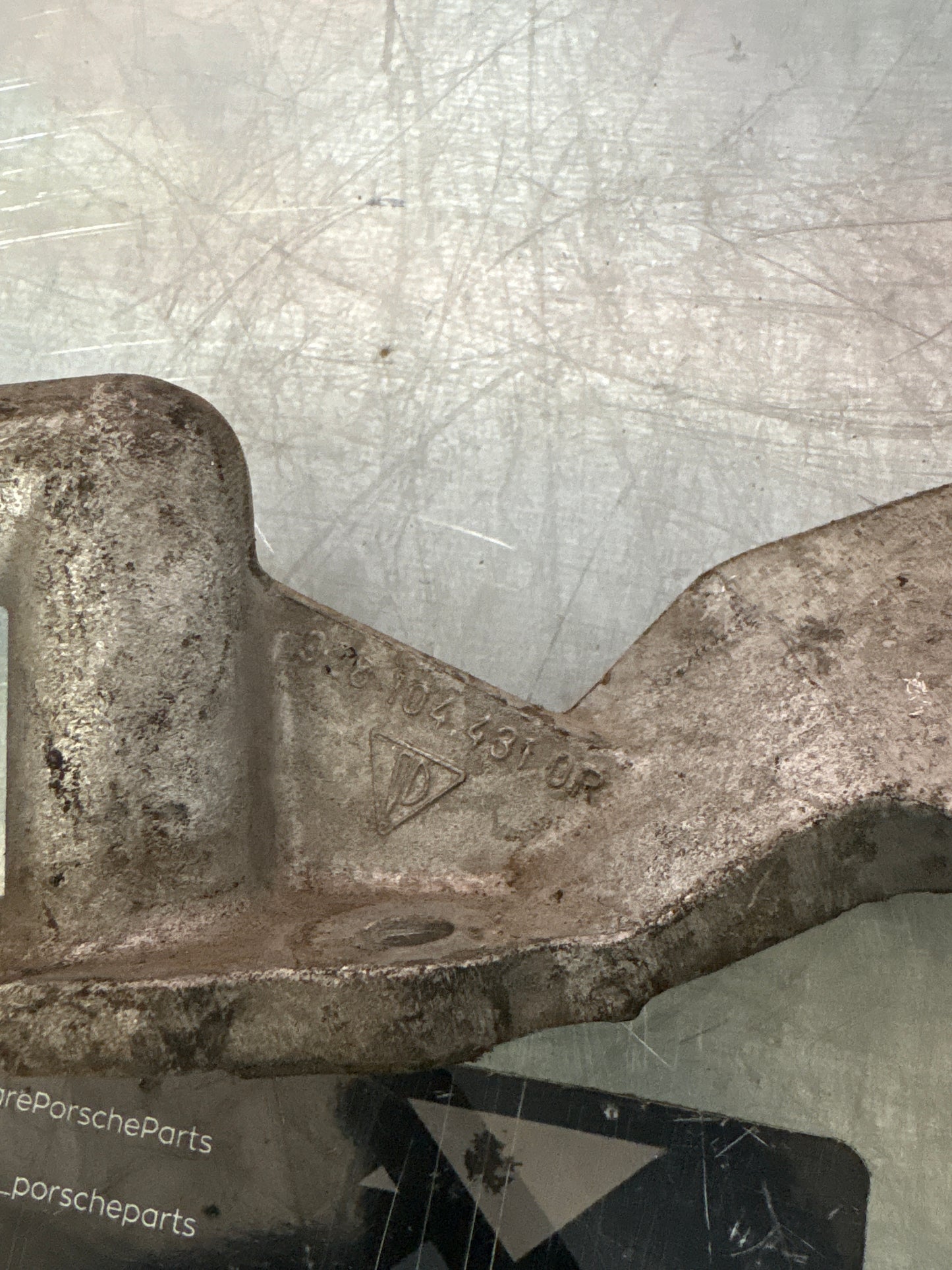 Porsche 928 water outlet housing, used 9281044310R