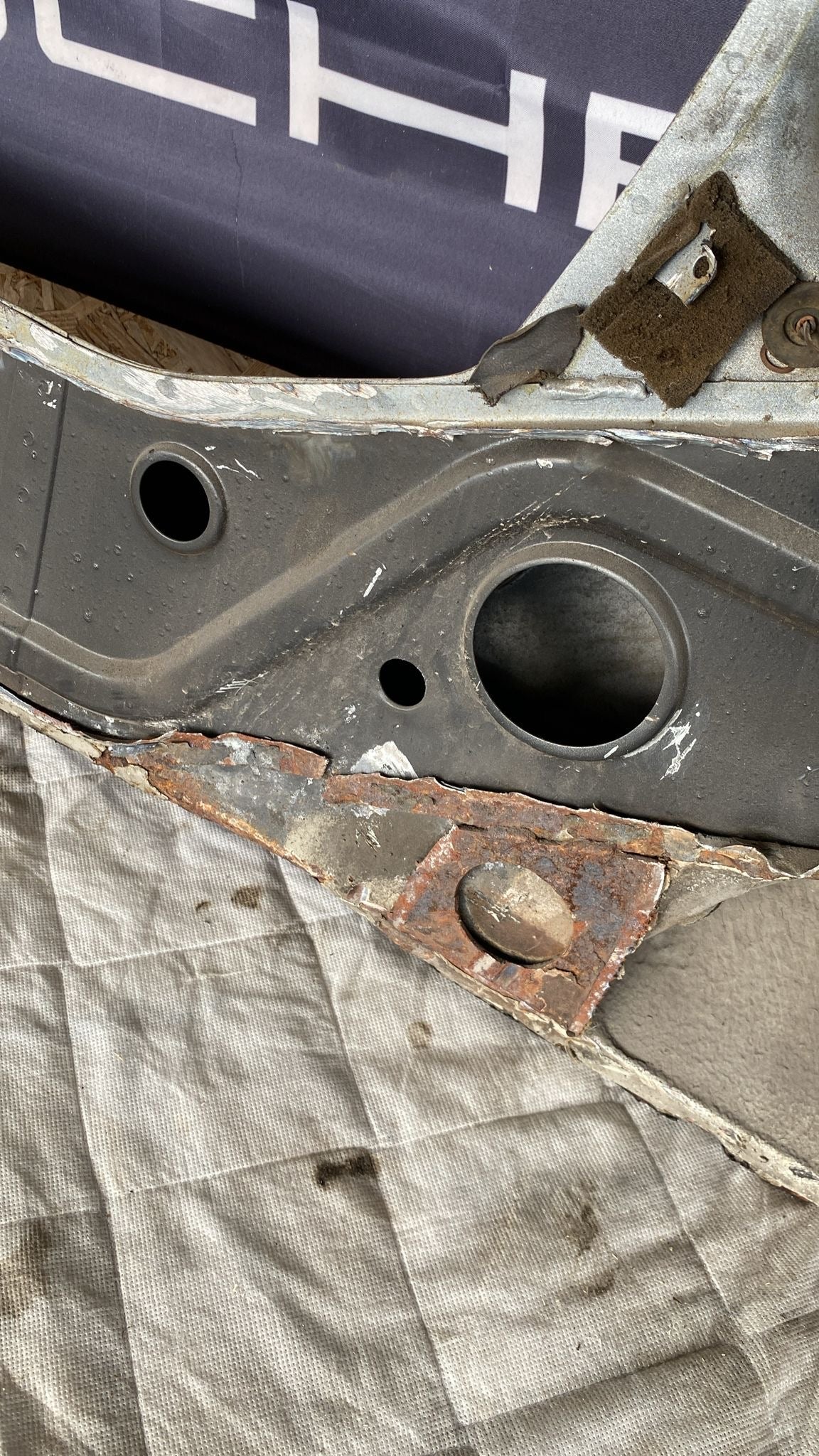 Porsche 924 Right sill / fender section, 477809602B cut