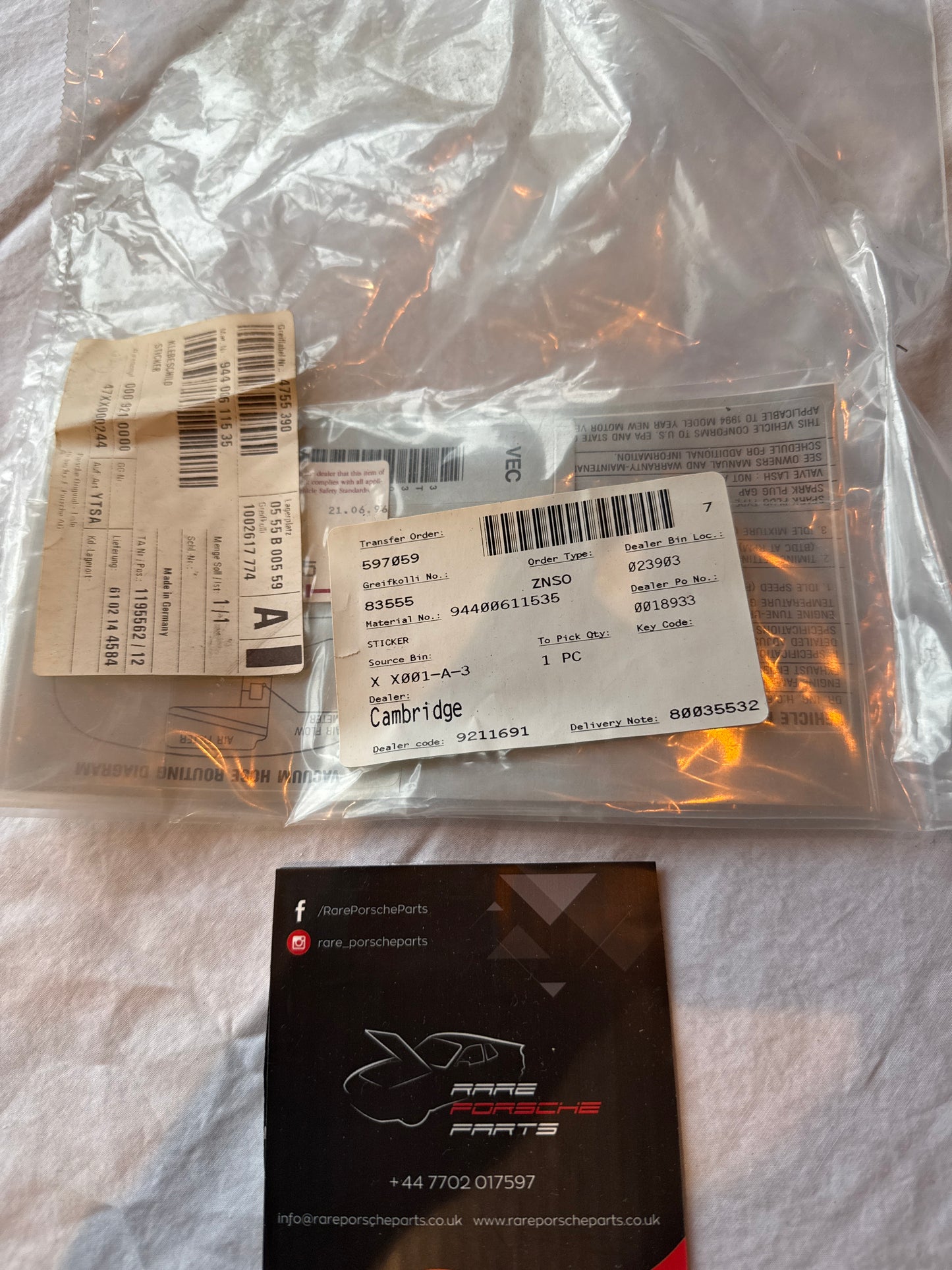 Porsche 944 sticker 94400611535 NOS