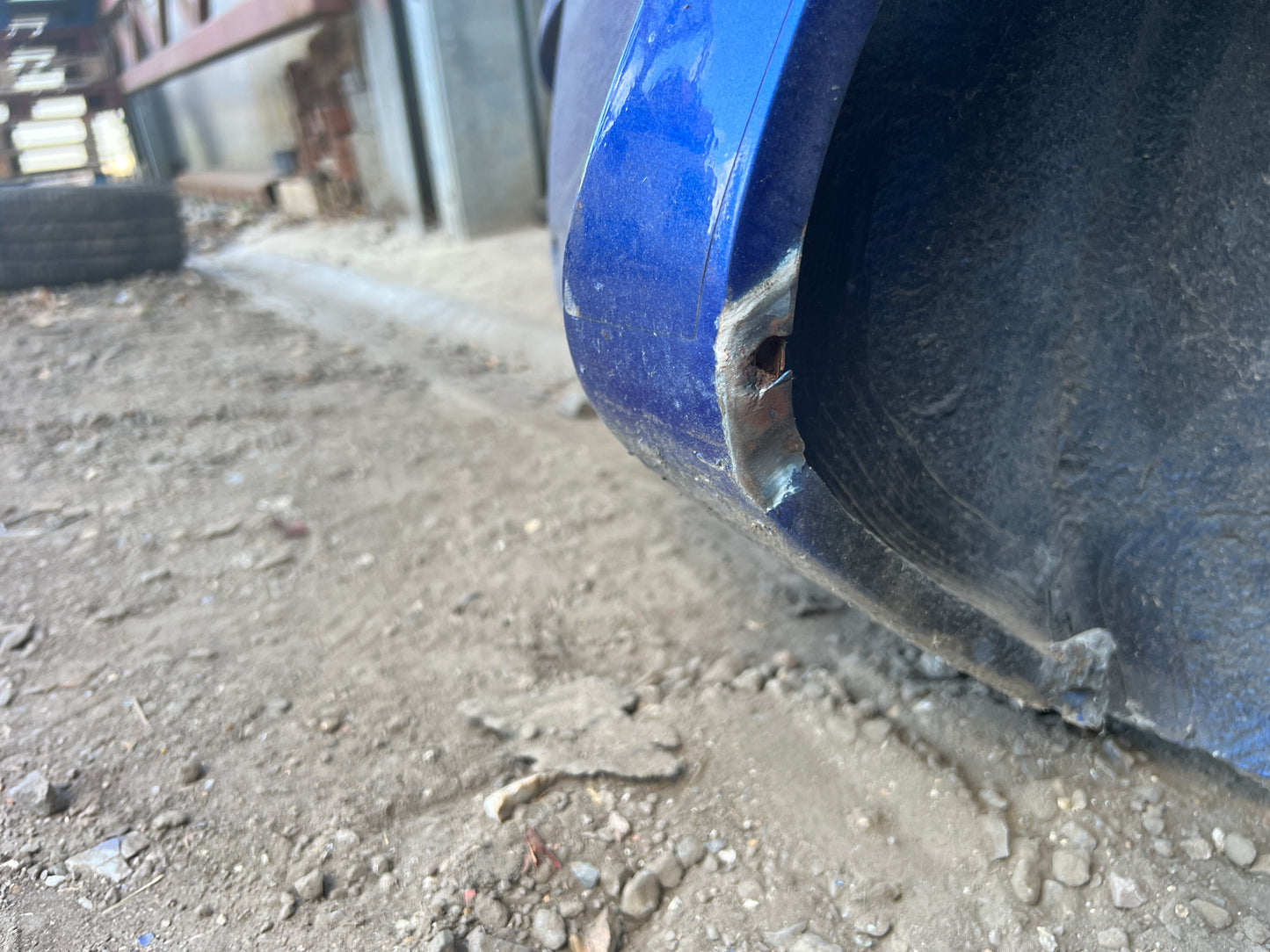 Porsche 944 S2 / Turbo 1991 Right side cut, rear fender with sill 94450390403 94450361200