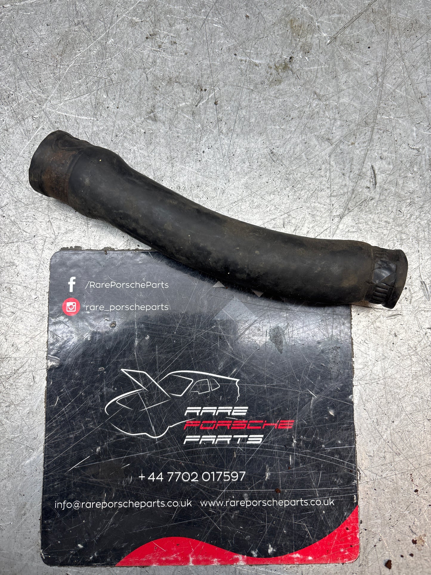Porsche 944 Turbo Expansion tank hose 95110625101, used