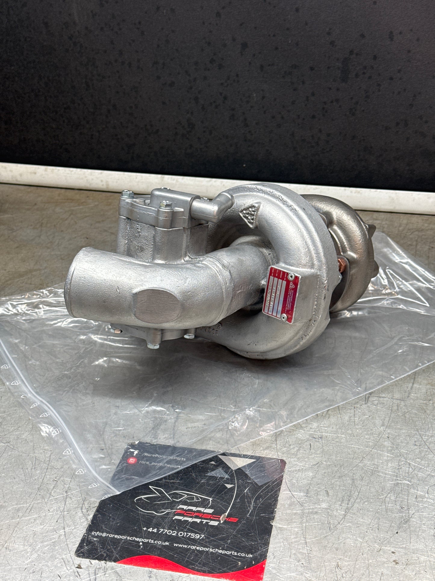 Porsche 924 Turbo, USA model 150 PS 53269706022, Refurbished