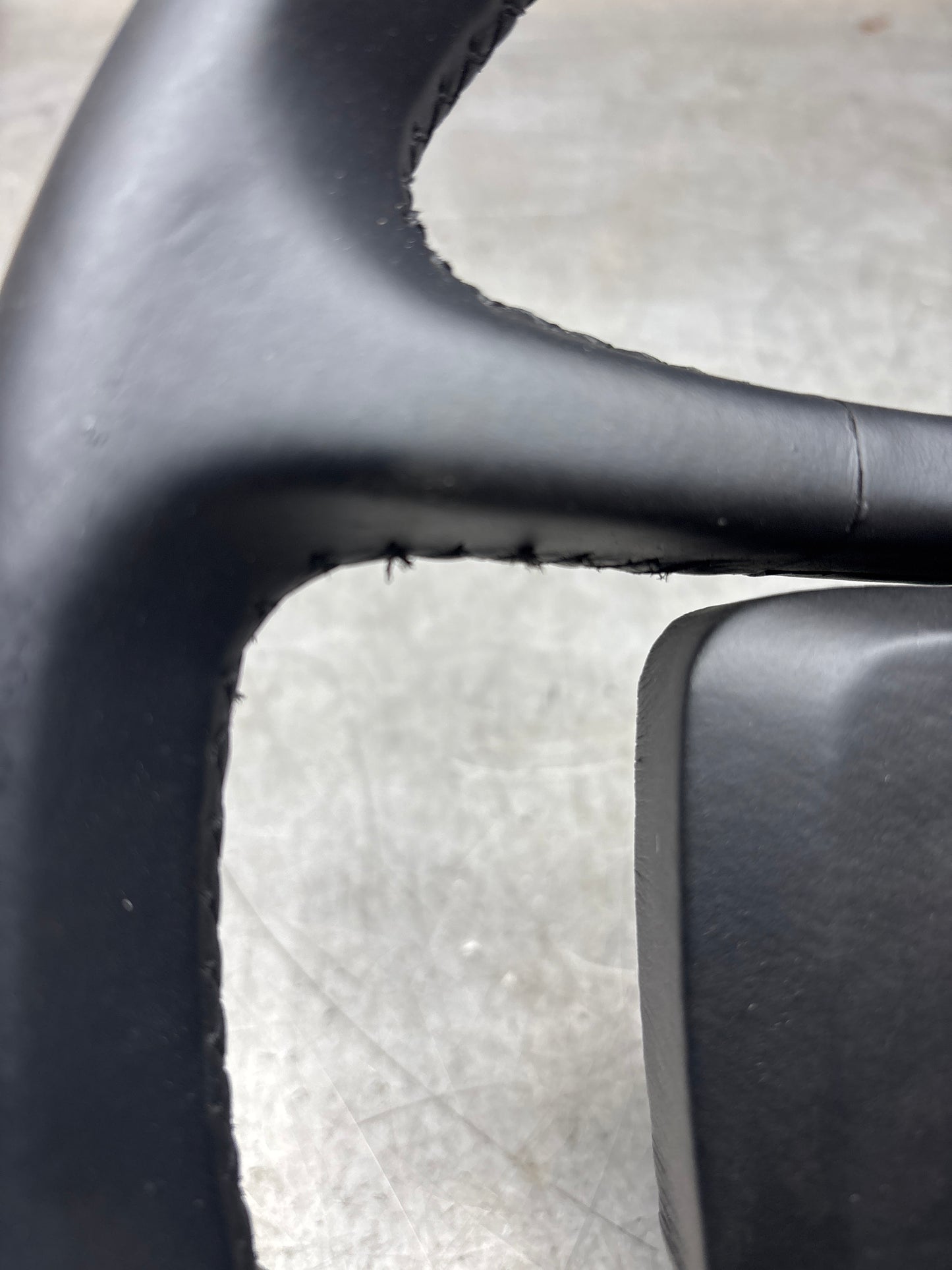 Porsche 928 black steering wheel 380mm 92834708402, used