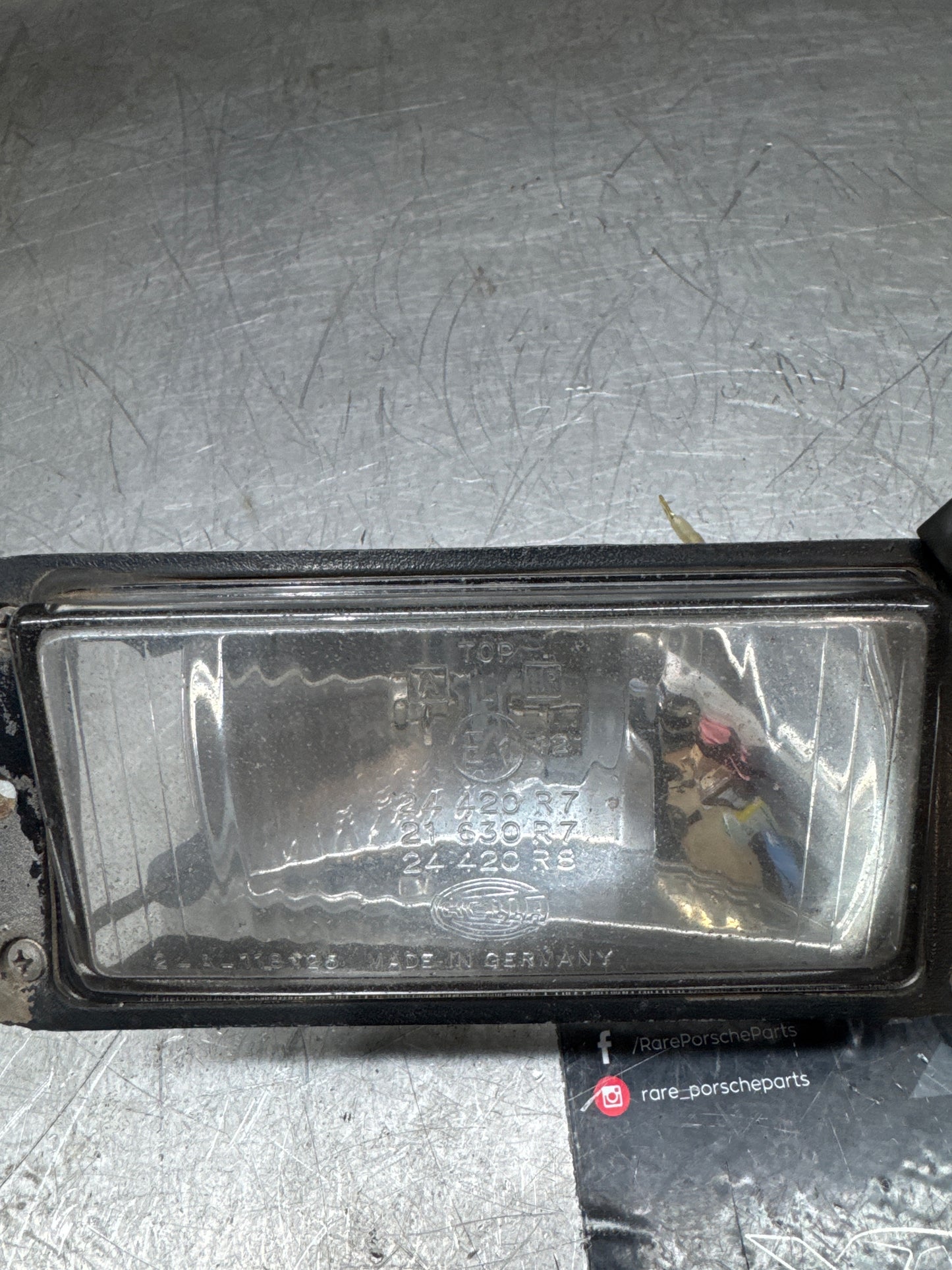 Porsche 924 Front left driving light, Used. No case. 477941751D