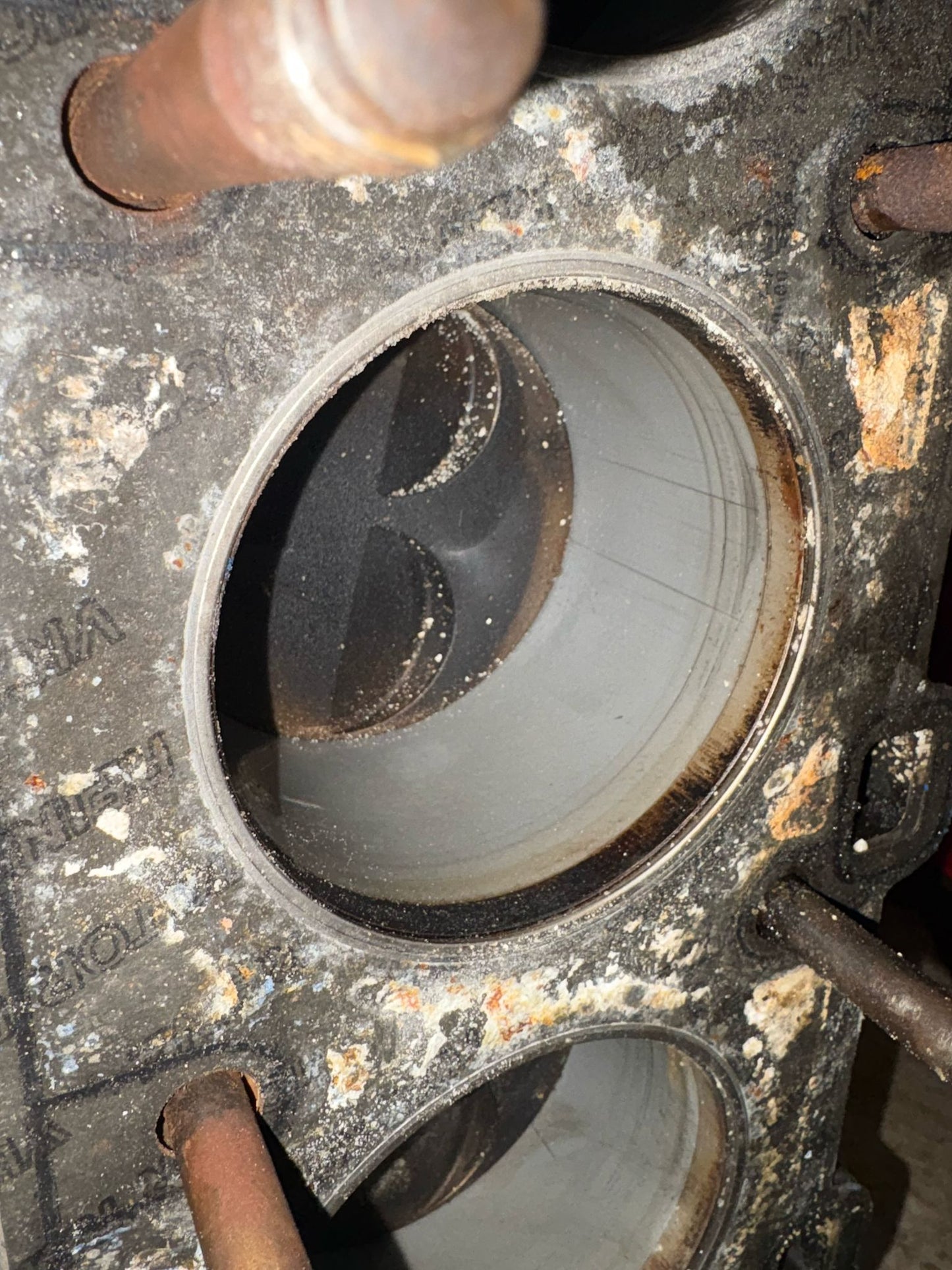 Porsche 928 M28/01 4.5 block with pistons, used