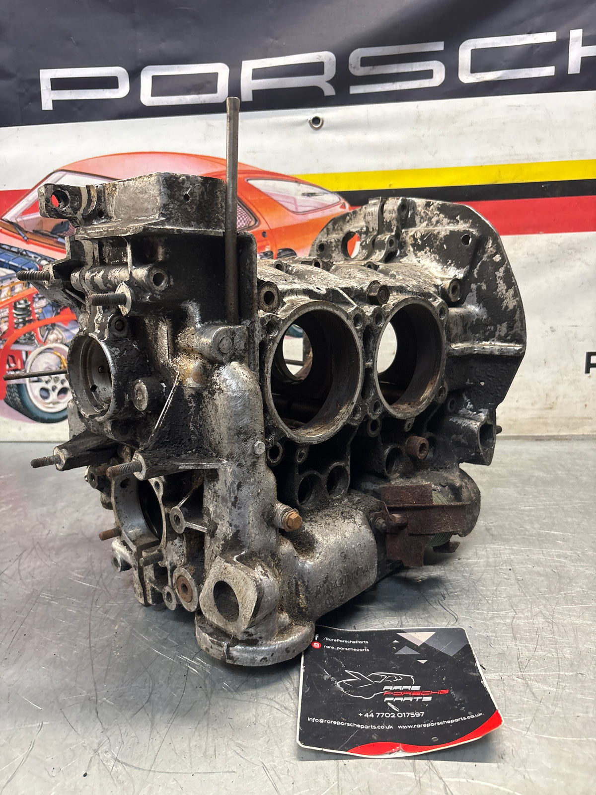 Porsche 914 1.7L engine case, used W0063914