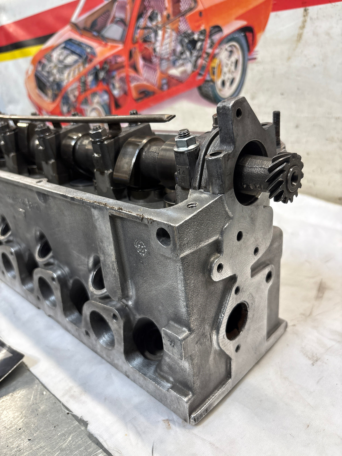 Porsche 924 Turbo reconditioned cylinder head with camshaft 9311043013R