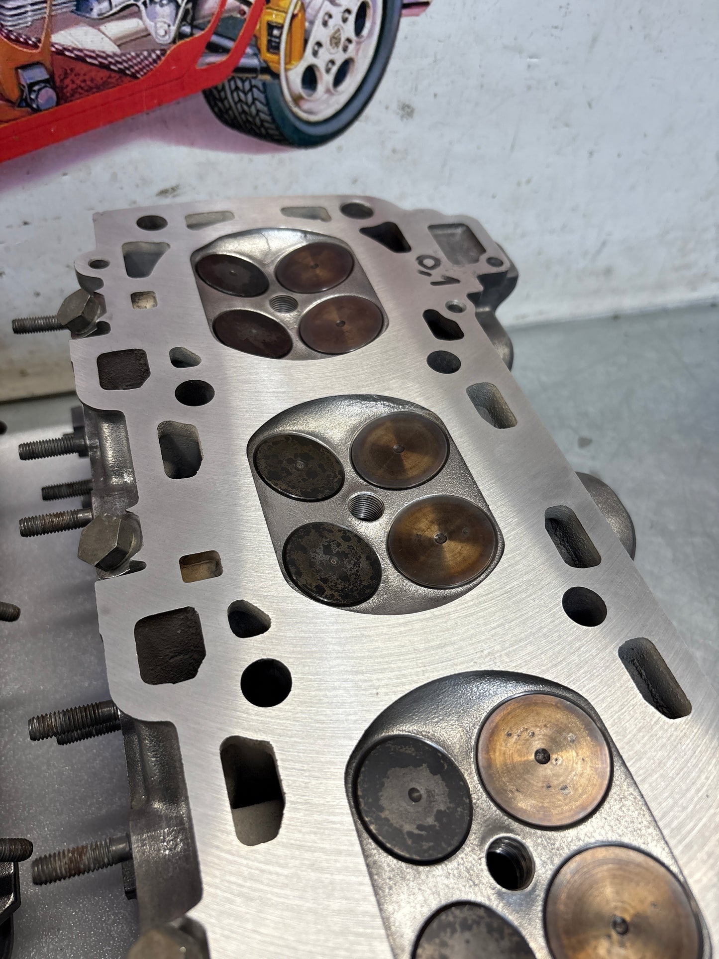 Porsche 928 S4 Pair of cylinder head, refurbished 9281044131R