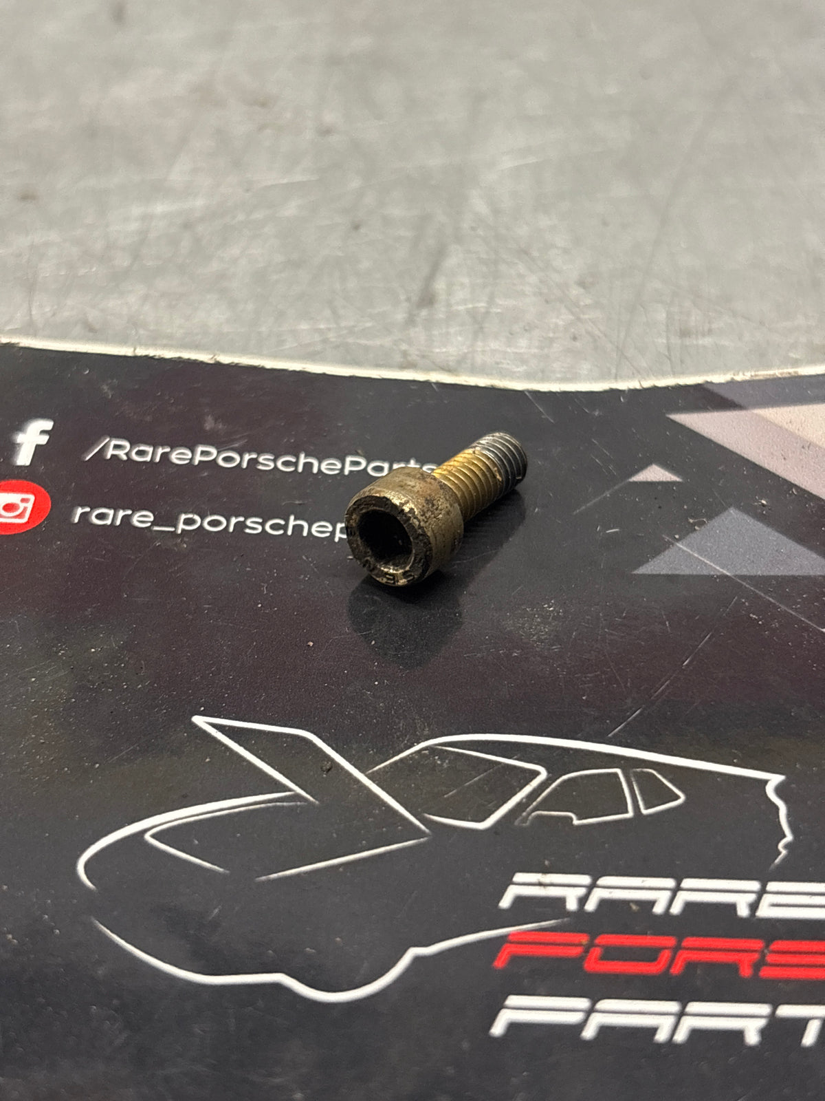 Porsche 914 pan head screw, used 90006742901