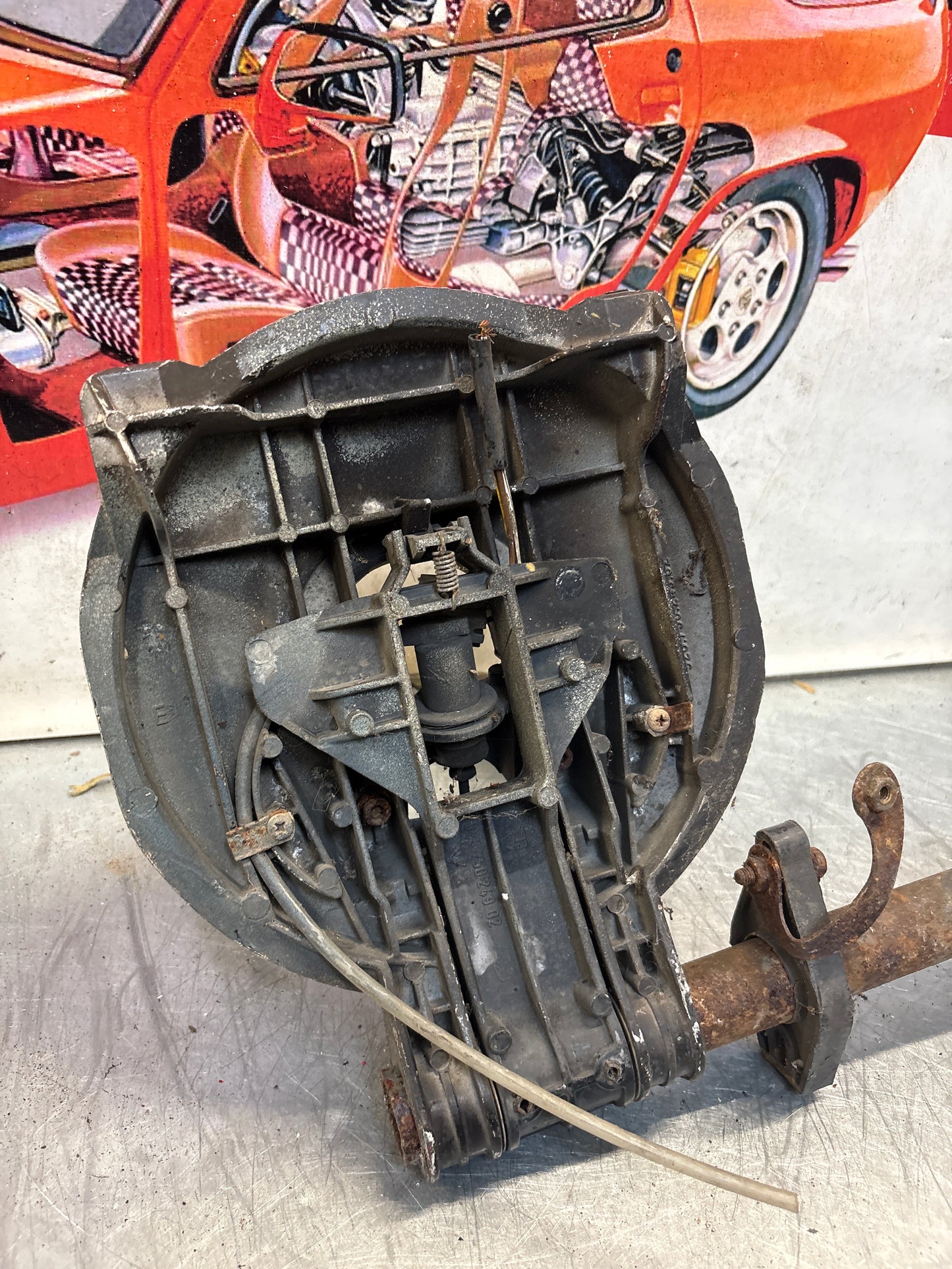 Porsche 928 right headlight swivel frame 92875024902 92875024302 used