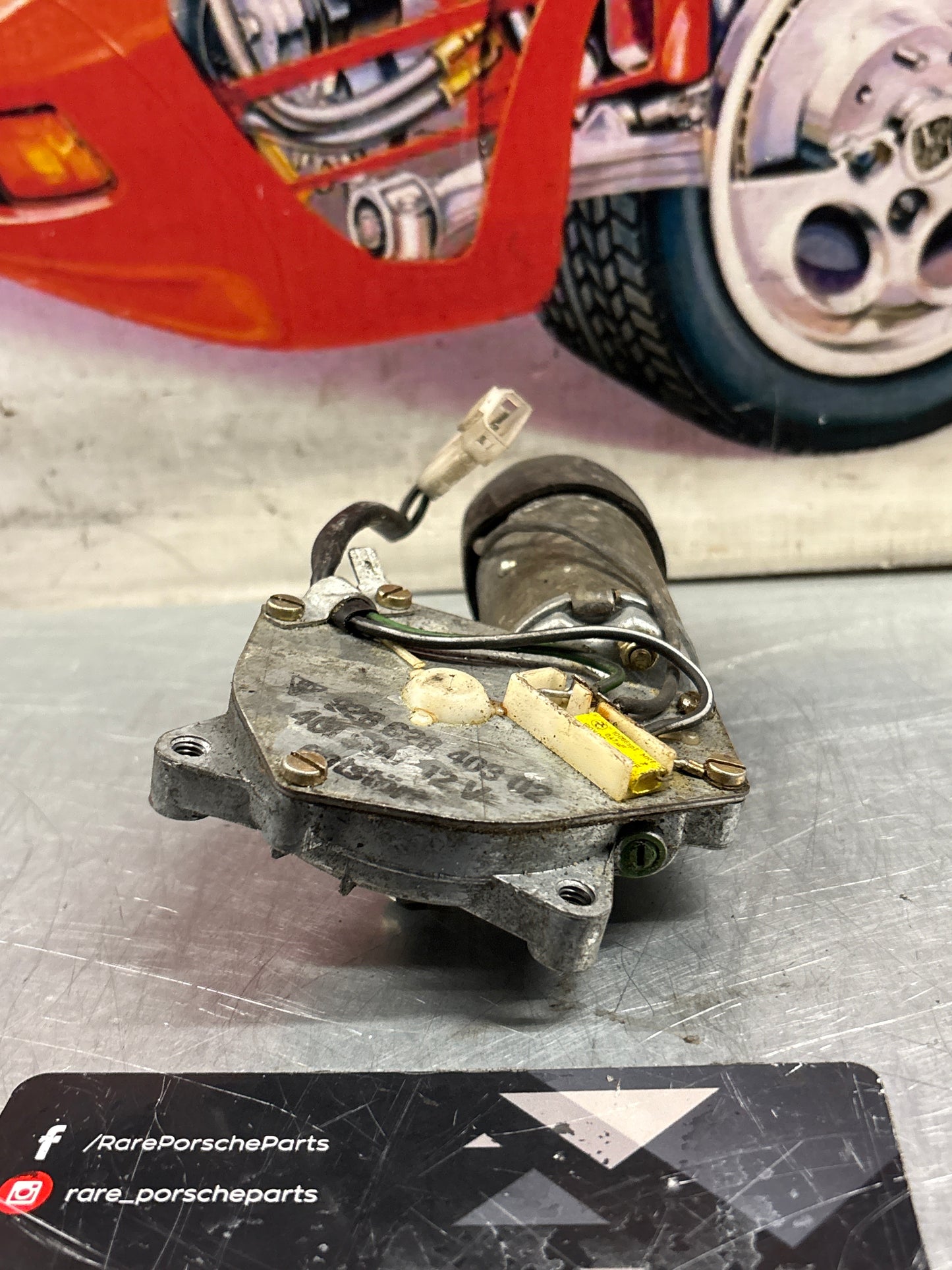 Porsche 928 rear windshield wiper motor 92862840302