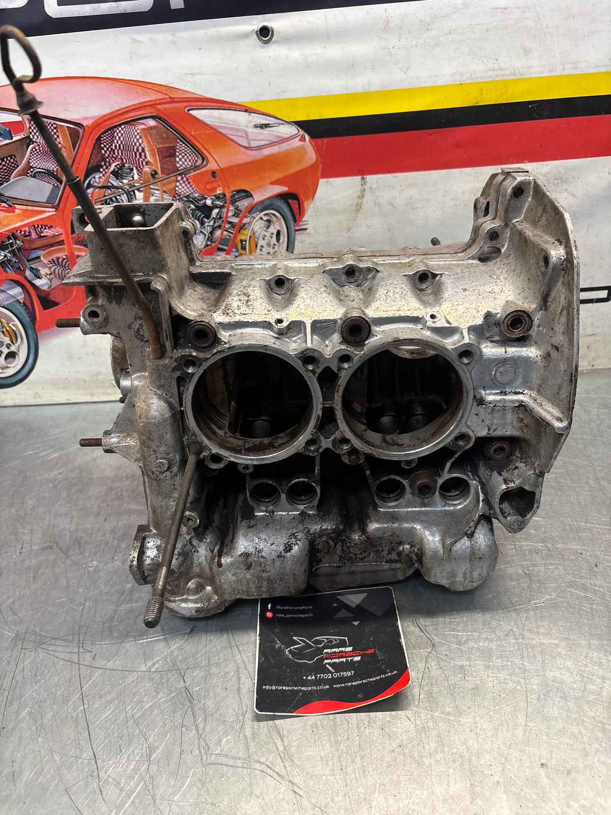 Porsche 914 1.7L engine case, used W0106089