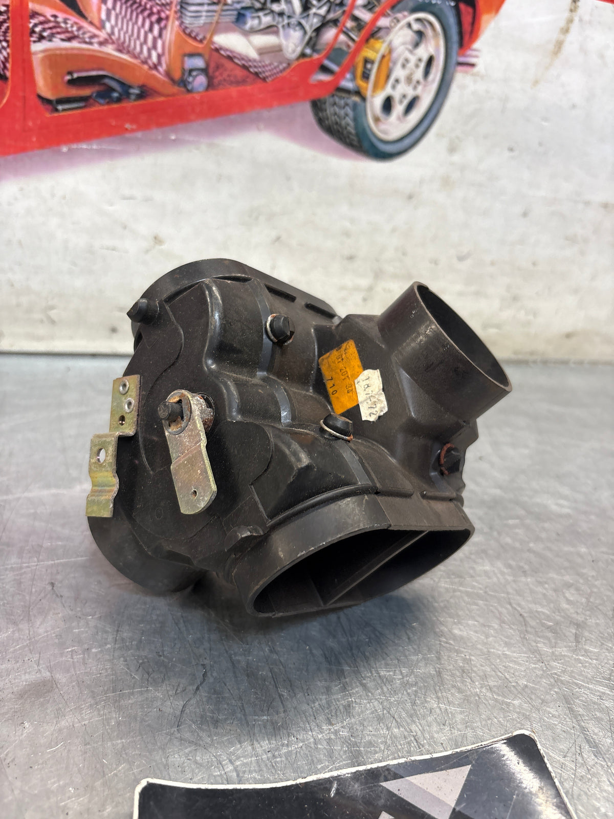 Porsche 914 front right air control box, 91457115010 Used