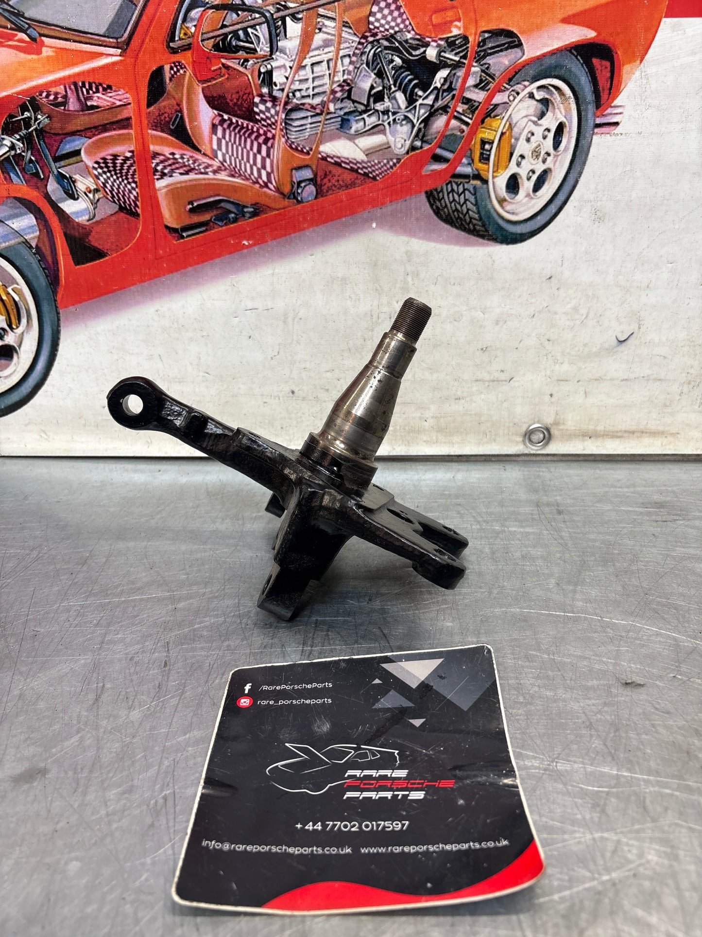 Porsche 944 Turbo 1986 front right steering knuckle, spindle axle 95134165601 used
