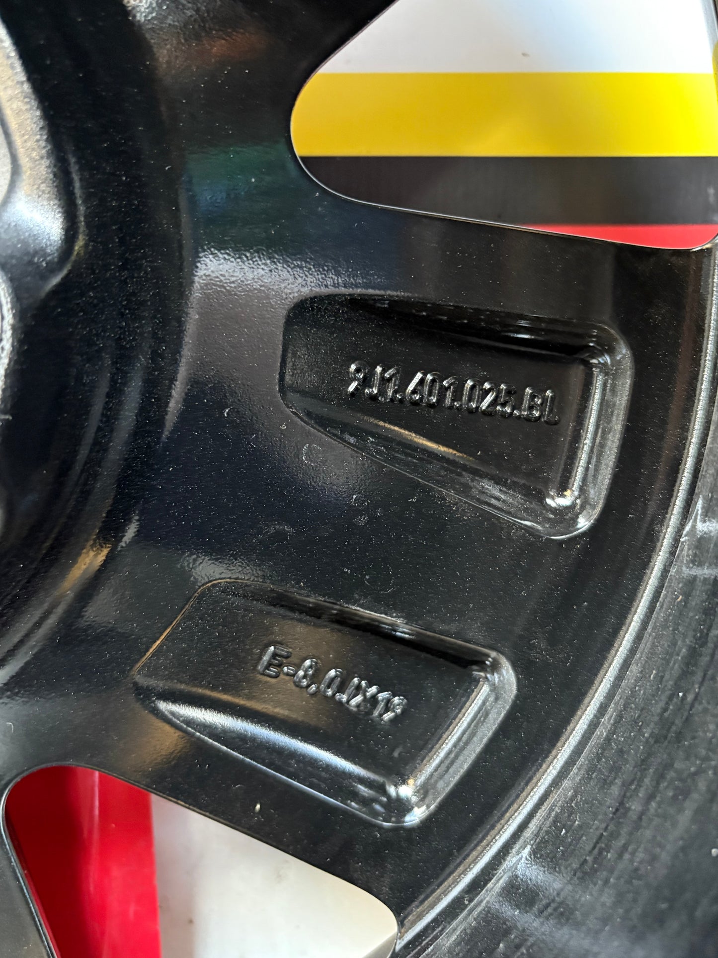 Porsche Taycan 8,0Jx19” ET50 alloy wheel, 9J1601025BL, very nice condition, used