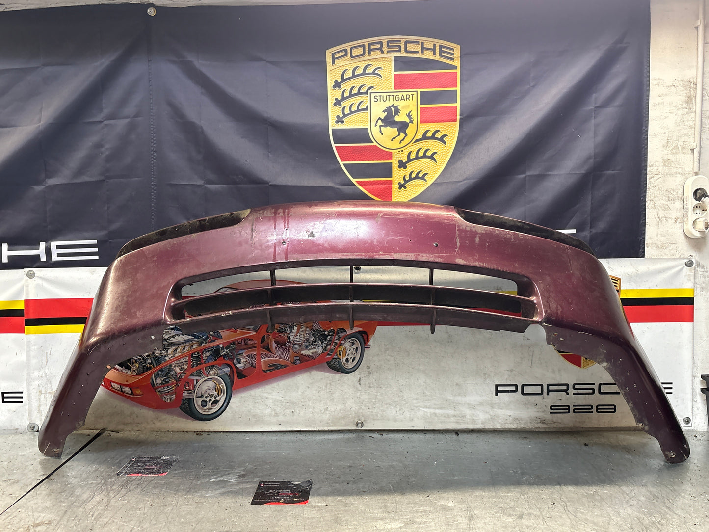 Porsche 928 S4/GTS front bumper, used 92850511320