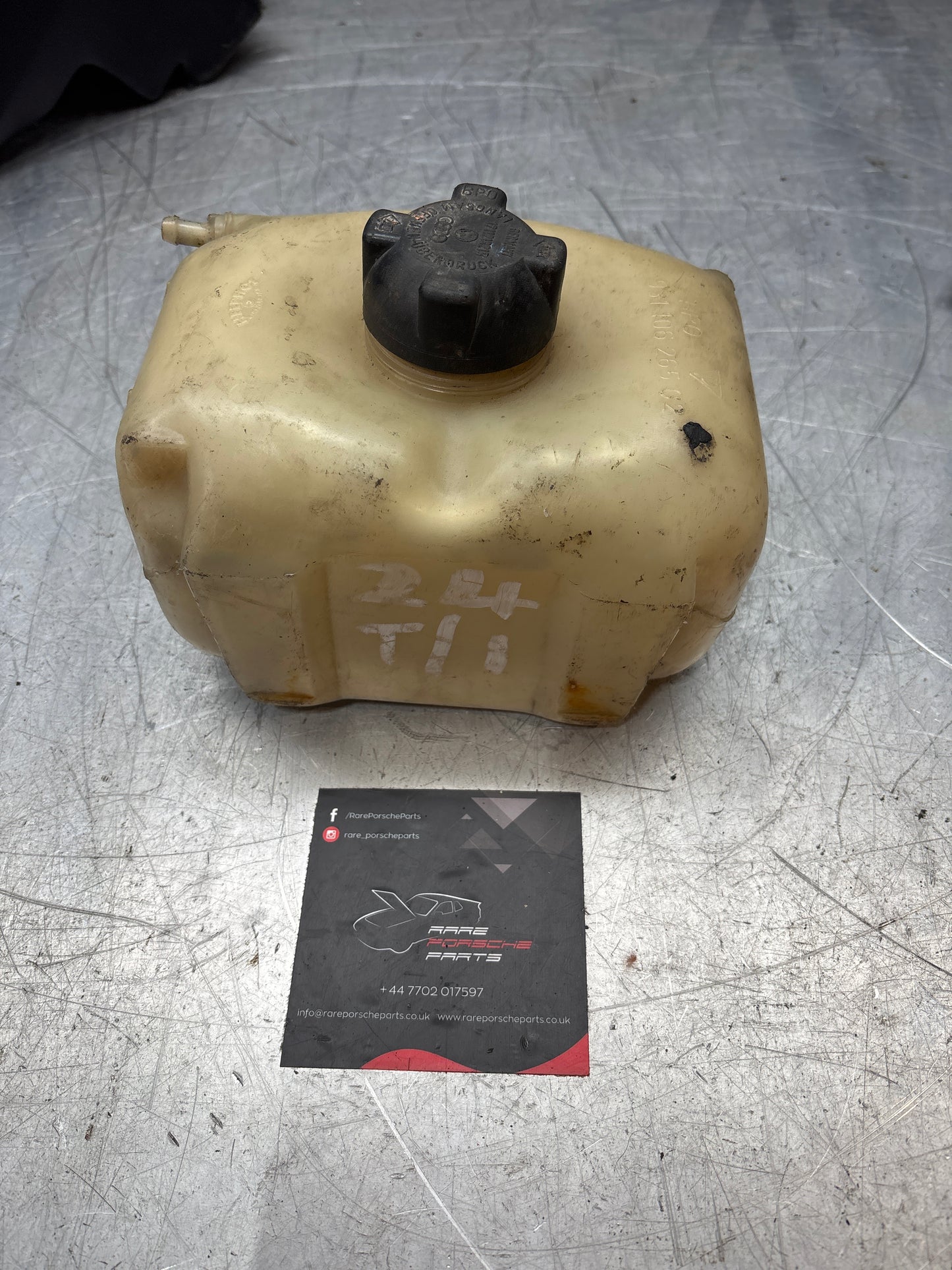 Porsche 924 Turbo Expansion tank, reservoir 93110626502 used