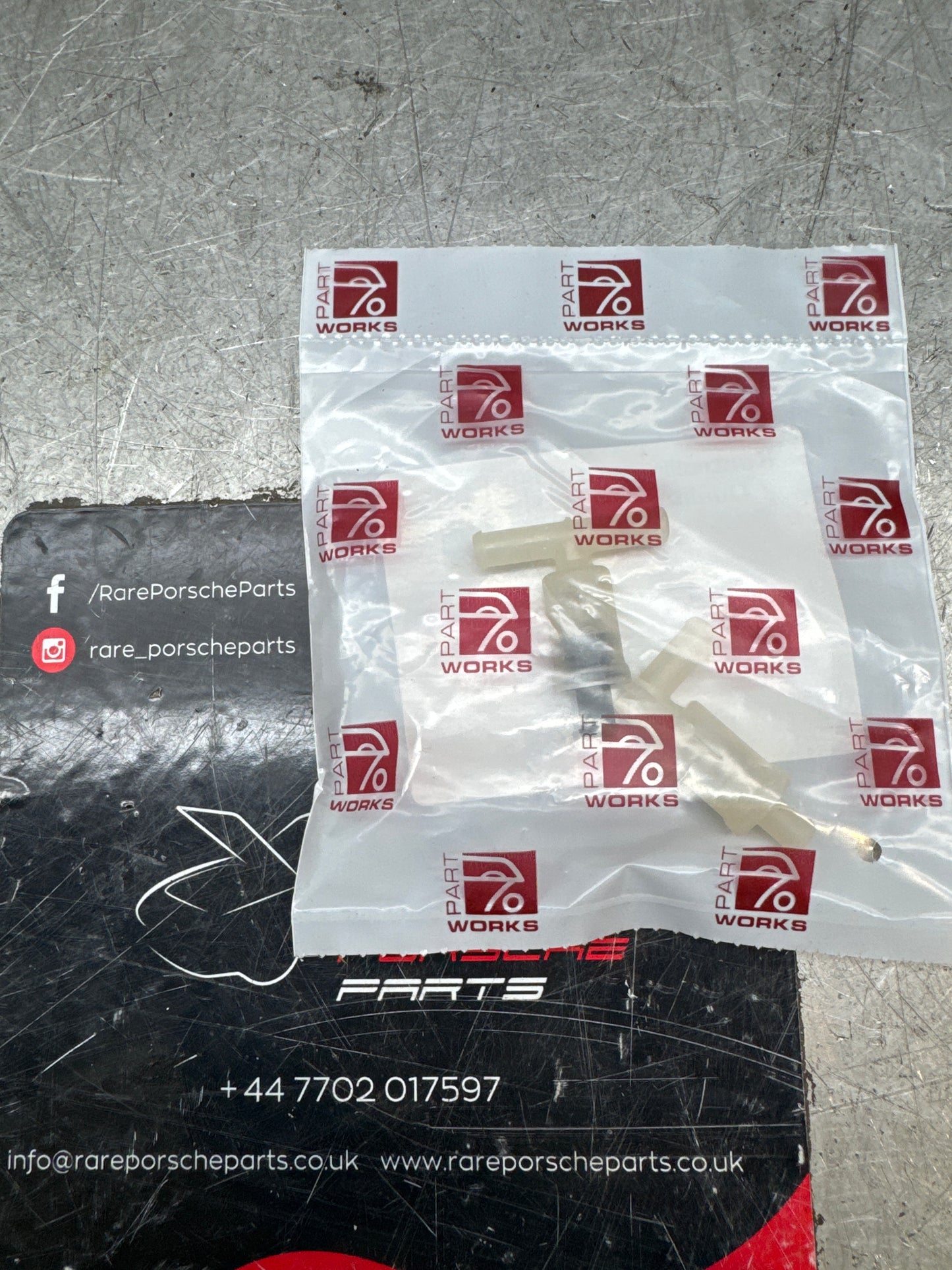 Porsche 944 964 993 928 windshield washer system spray nozzle