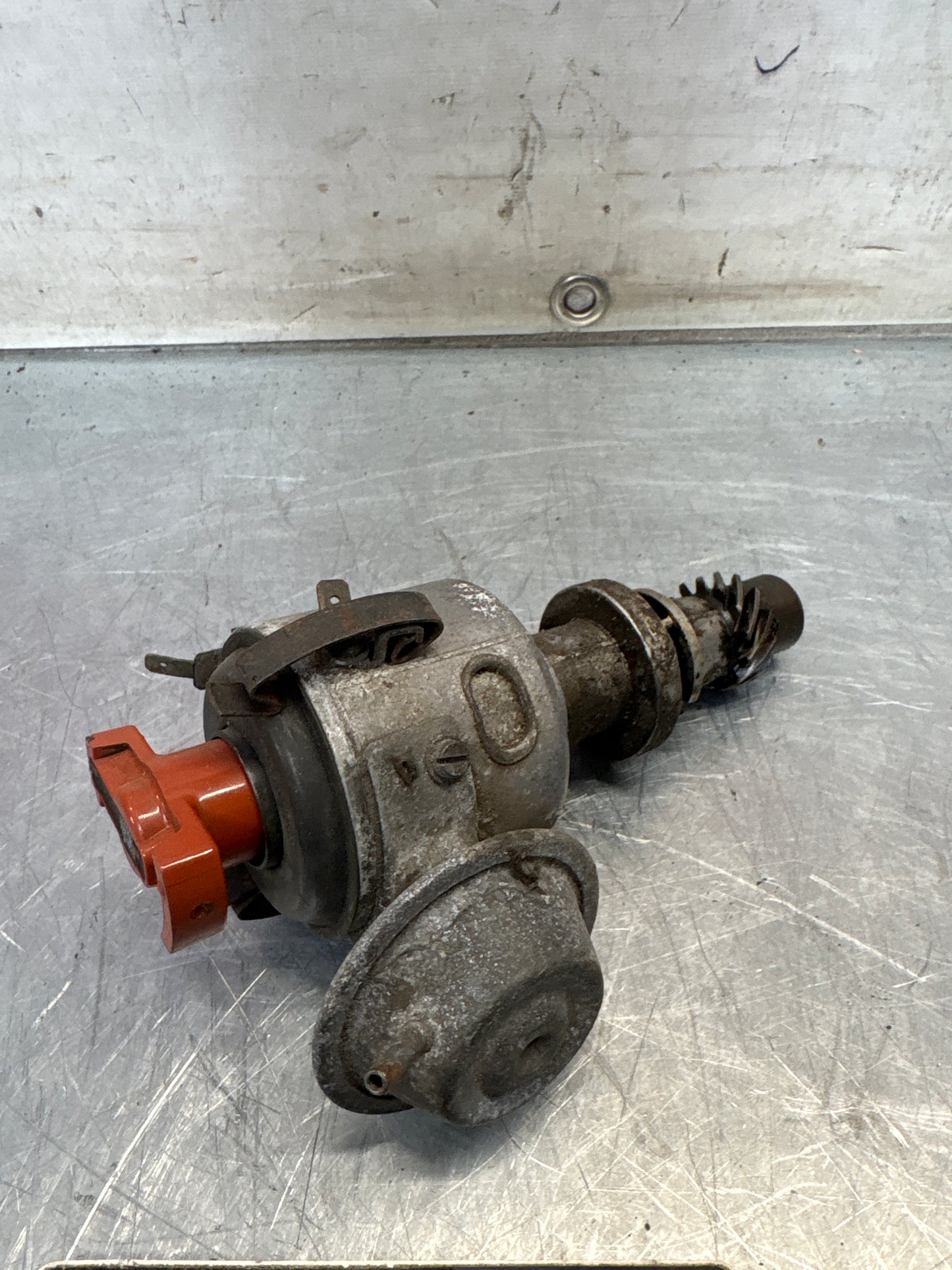 porsche 924 ignition distributor, used 0231170202 / 047905205B