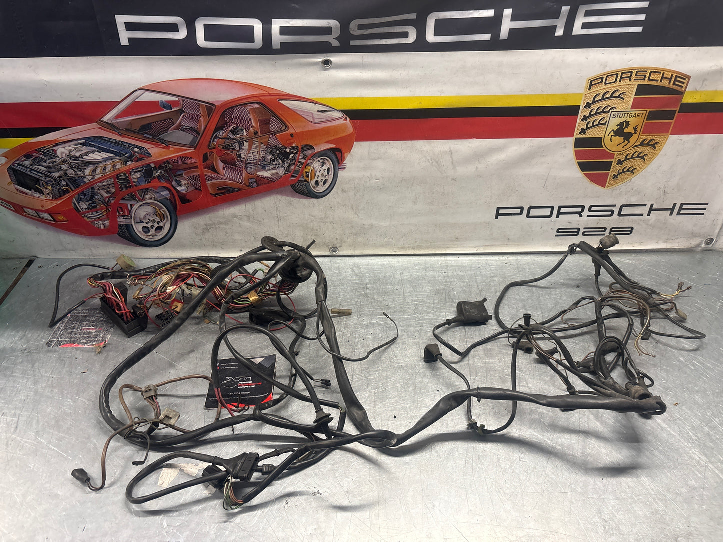 Porsche 924 Turbo / S2 / Carrera GT LHD Engine bay wiring loom with aircon, used 477971071NB