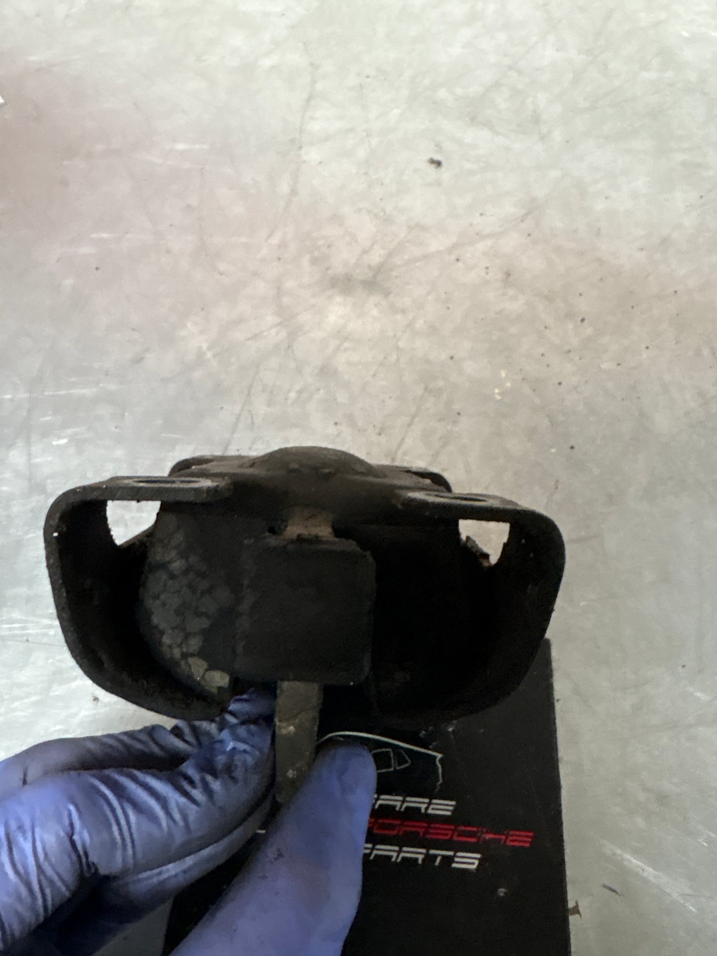 Porsche 944S/S2 85- Gearbox mount, used 94437504504