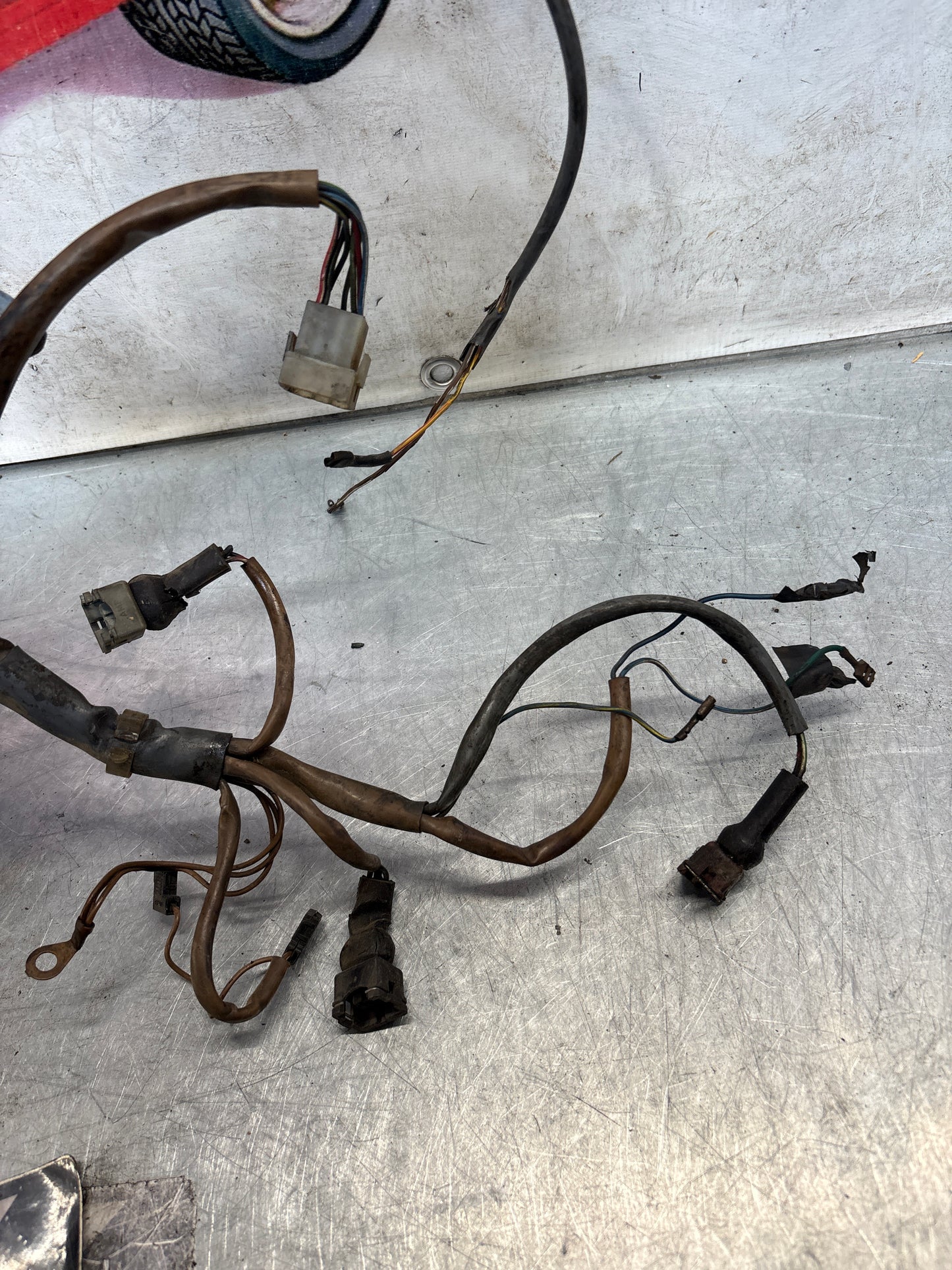 Porsche 924 80-85.5 Engine loom, used 477971761D