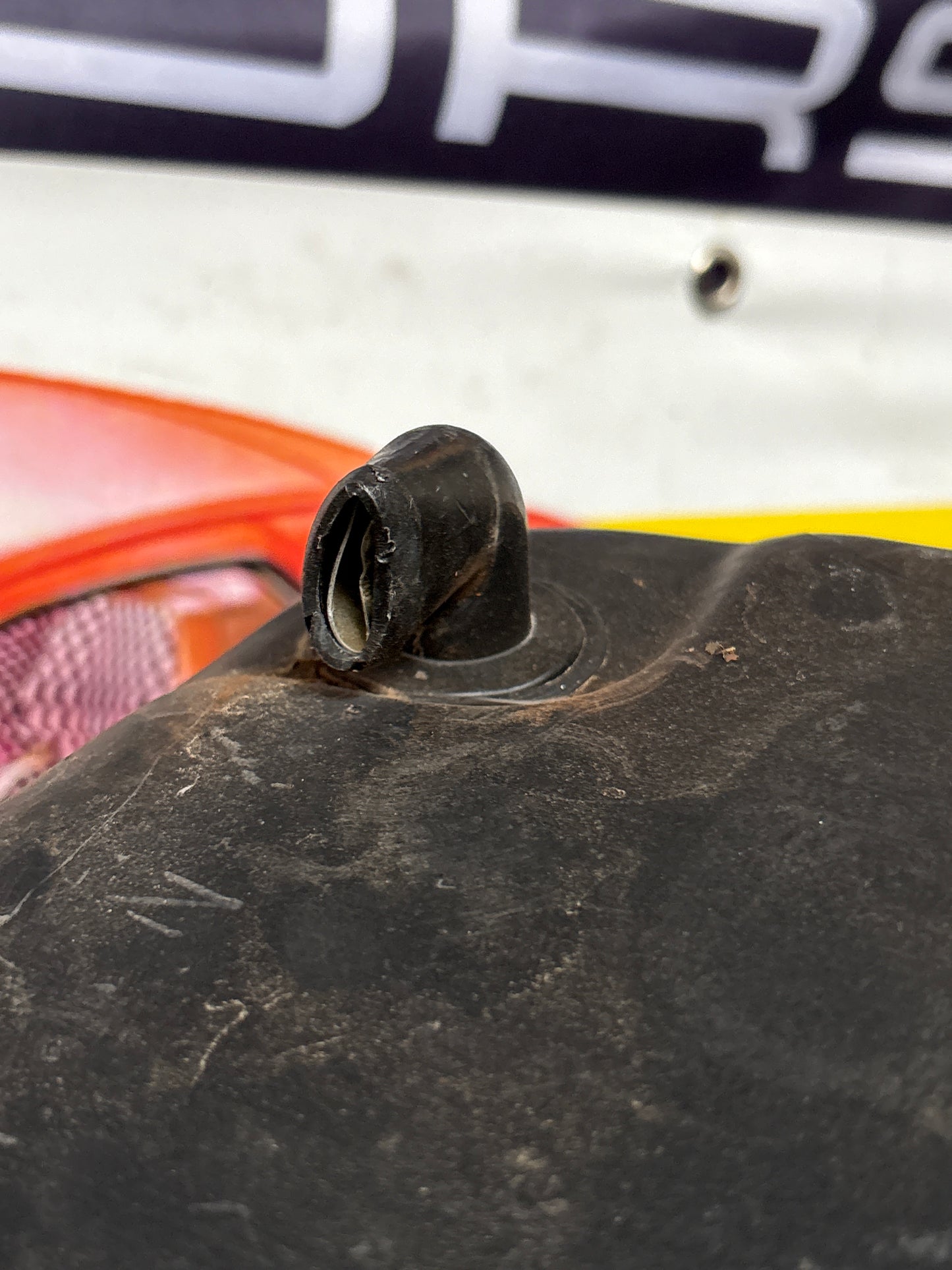 Porsche 911 993 964 RHD fuel tank, used 99320102200