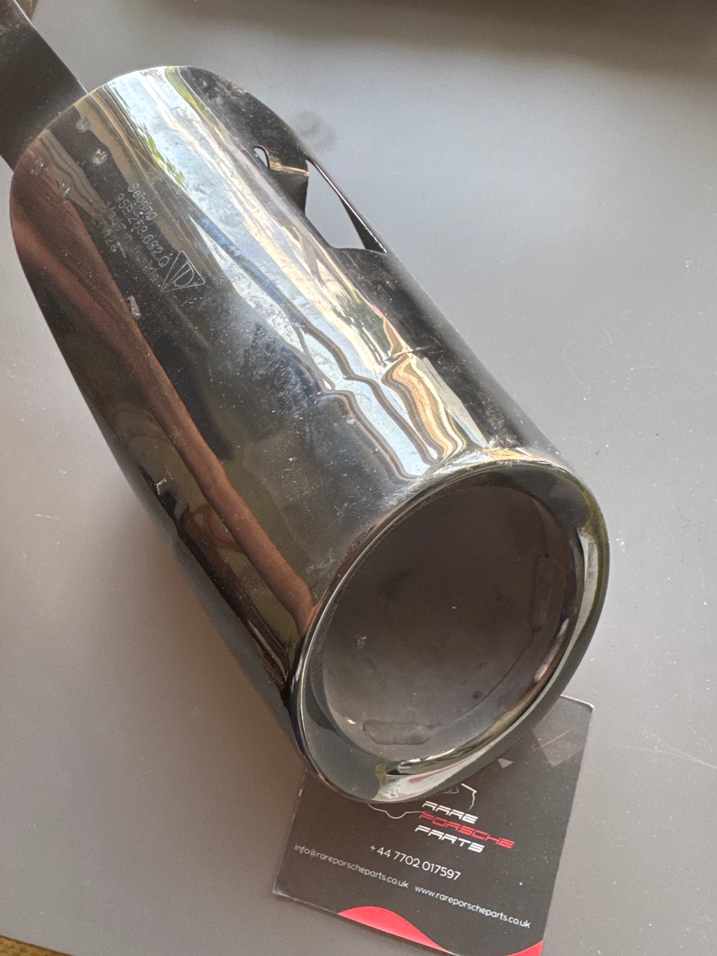 Genuine Porsche Macan 95b Tailpipe right Inner 95B253682Q