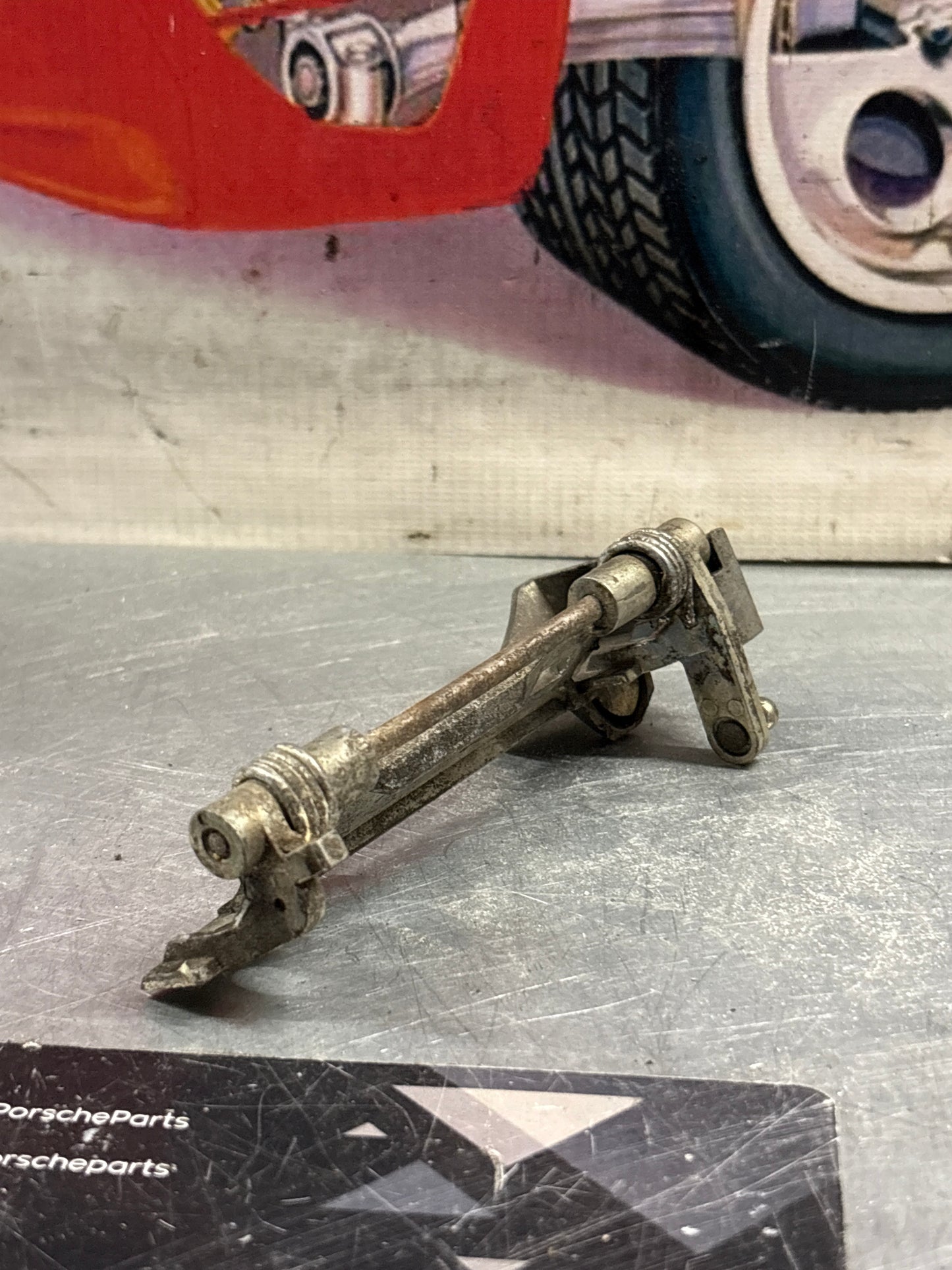 Porsche 928 right door handle assembly latch, used 92853706403