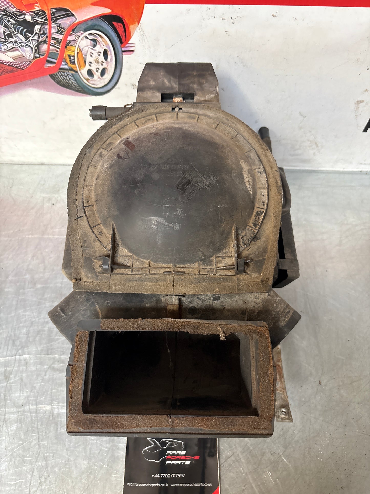 Porsche 924 76-79 heater blower fan assembly, complete with fan 321819096 / 823819096A / 321819095 / 823819095 used