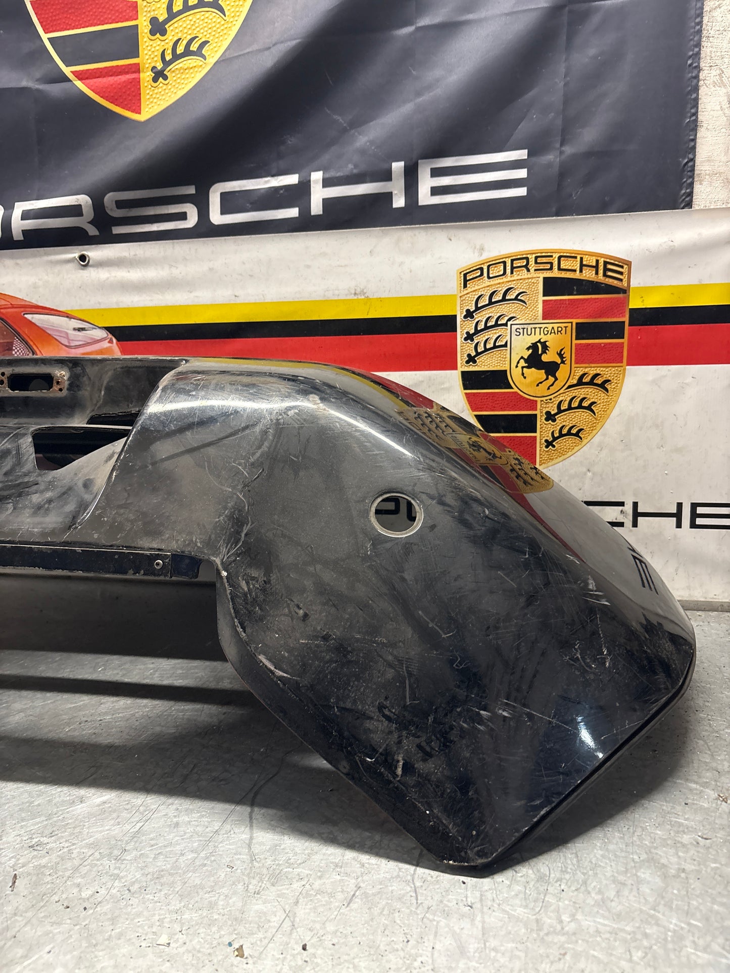 Porsche 928 rear bumper, used 92850502303 / 474181