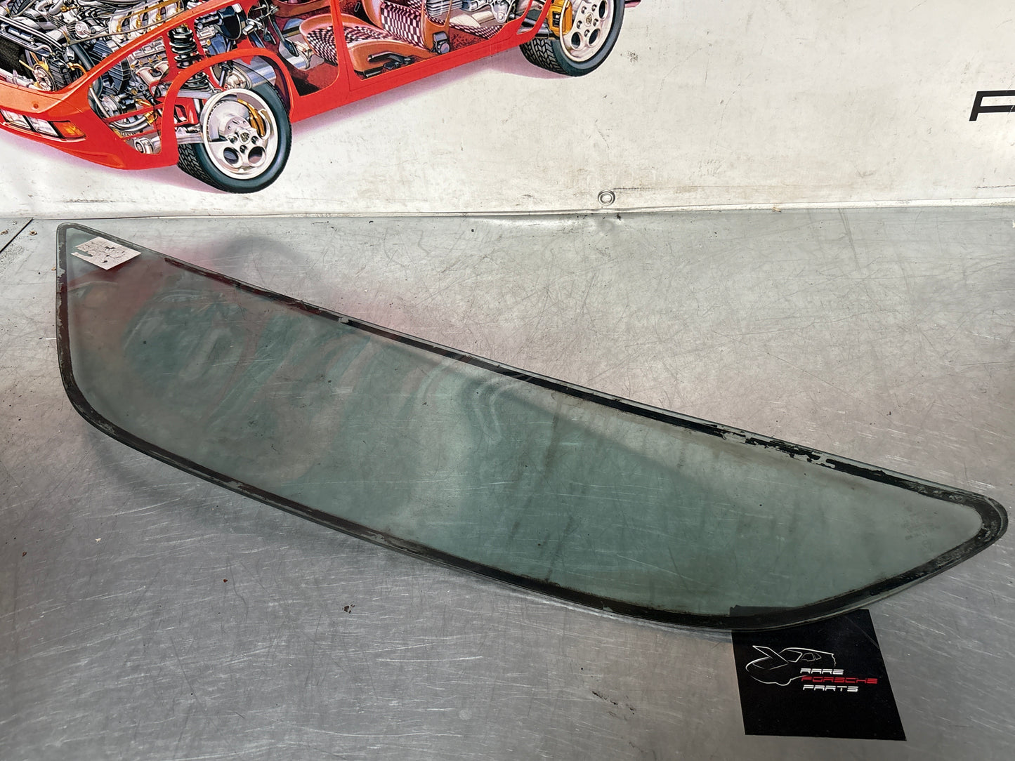 Porsche 928 rear quarter side glass, right, 92854310608 used