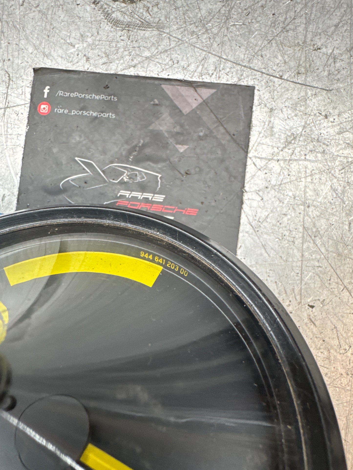 Porsche 944 early rev counter tacho yellow 94464120300