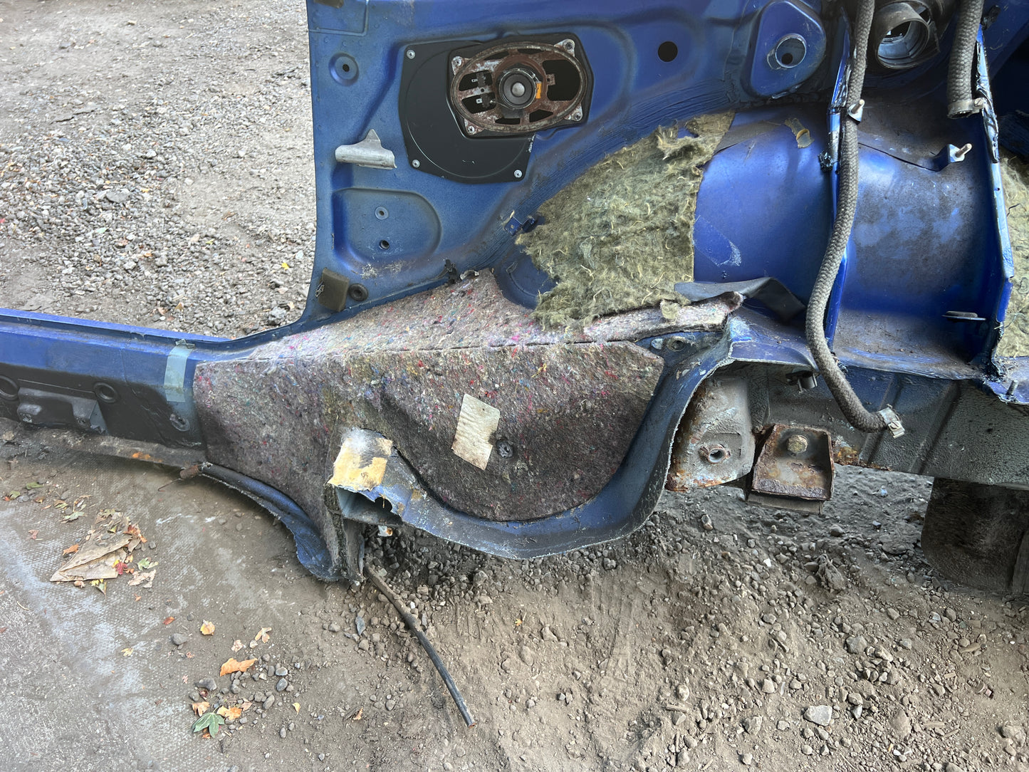 Porsche 944 S2 / Turbo 1991 Right side cut, rear fender with sill 94450390403 94450361200