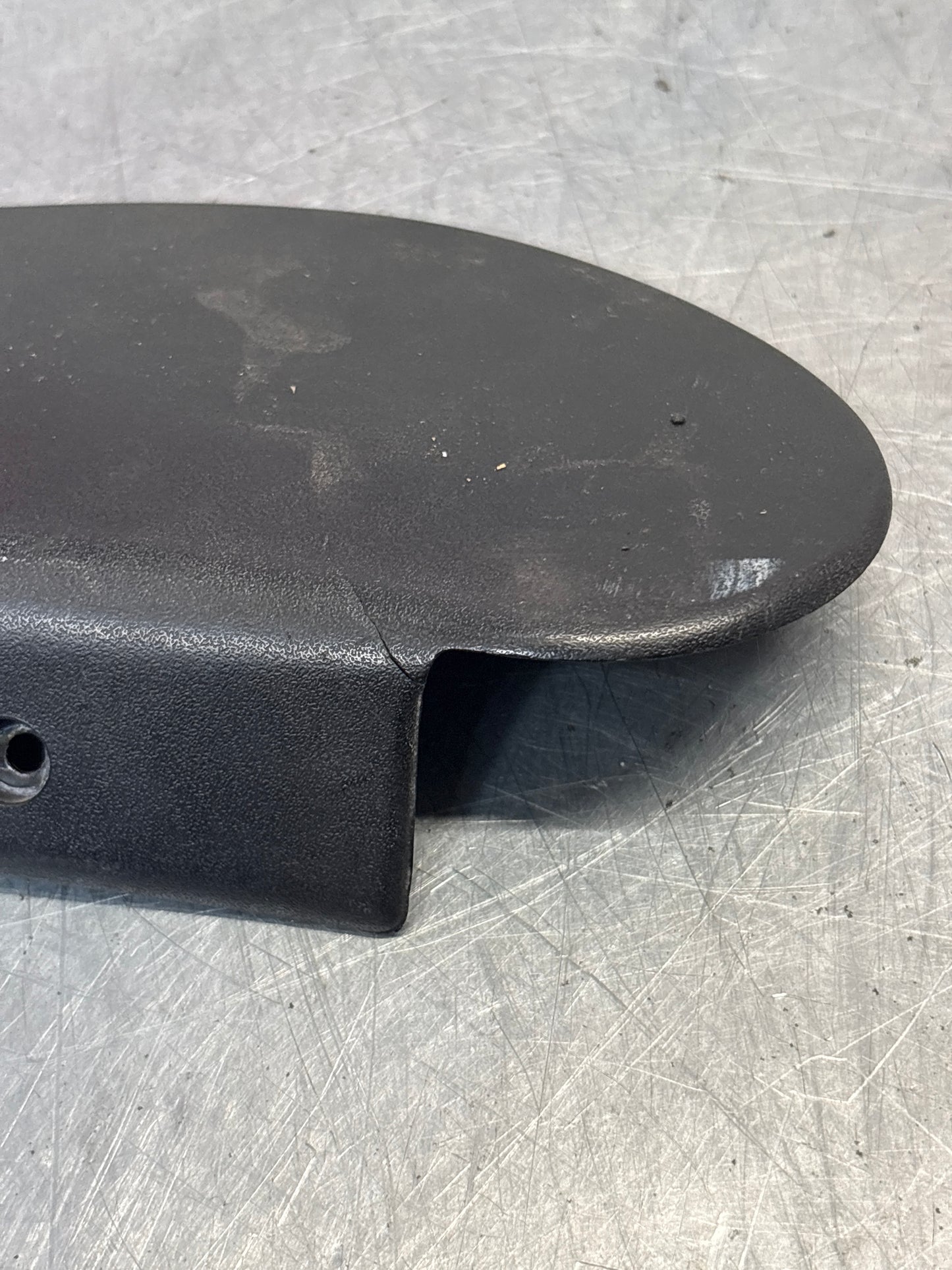 Porsche 928 seat hinge cover black used,cracked 92852114802
