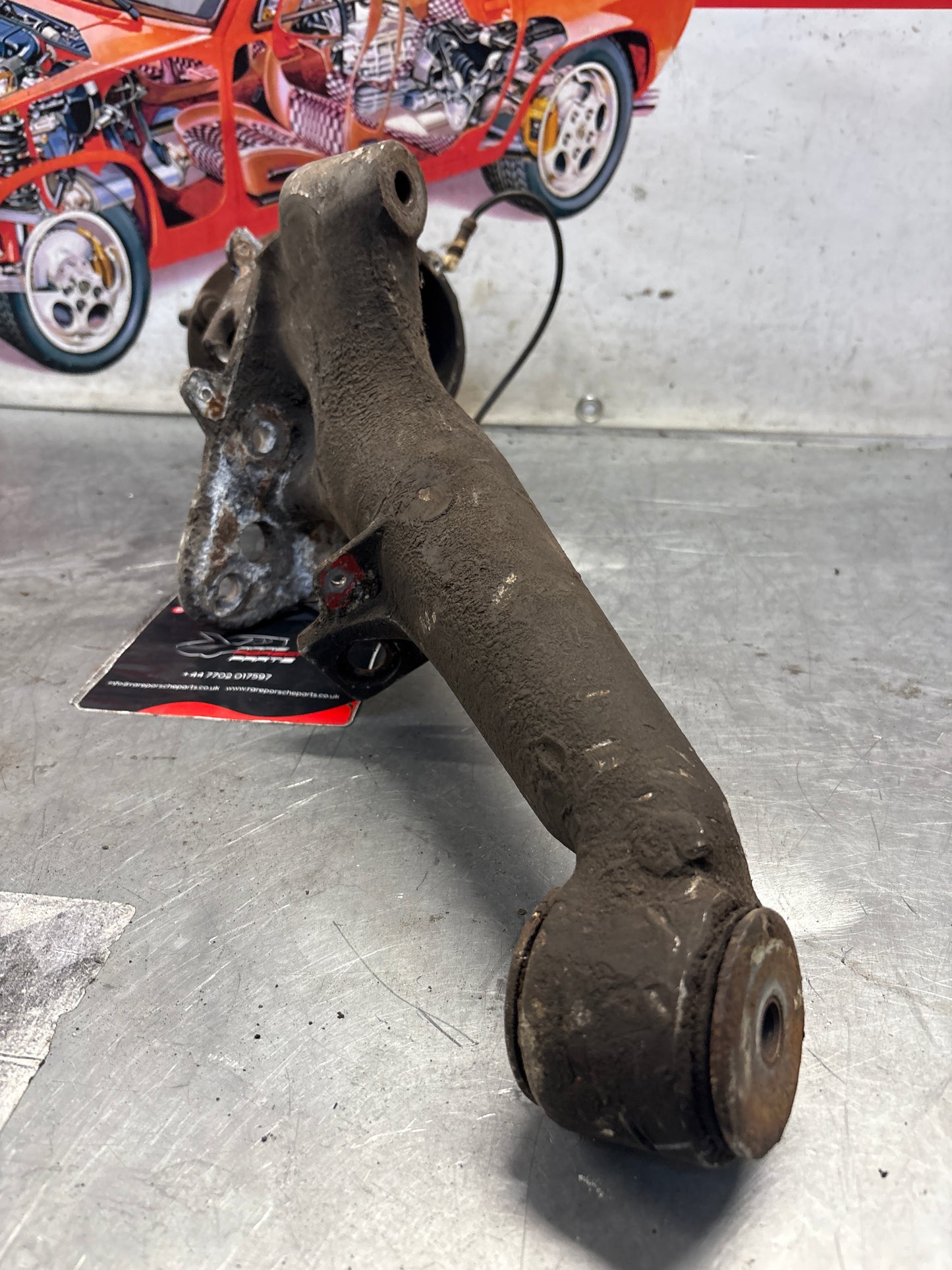 Porsche 944 alloy rear left trailing arm, used 95133151305 / 9513315134R used, with hubs