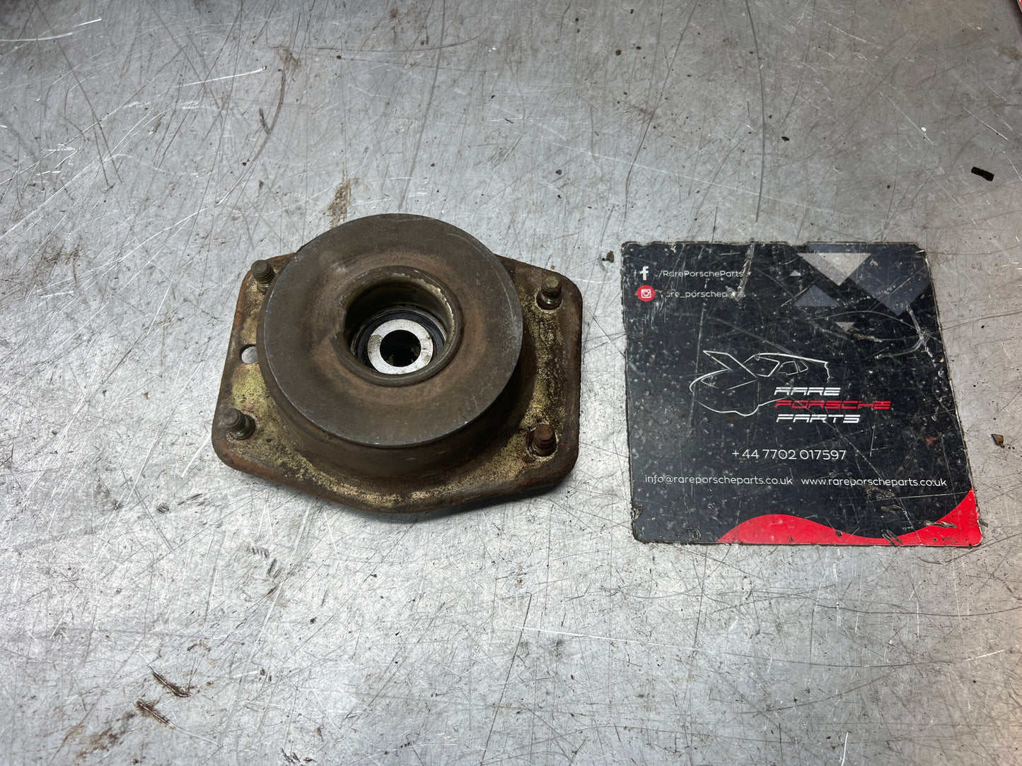 Porsche 944 S2 / turbo / 968 Top Mount Suspension Strut Mounting