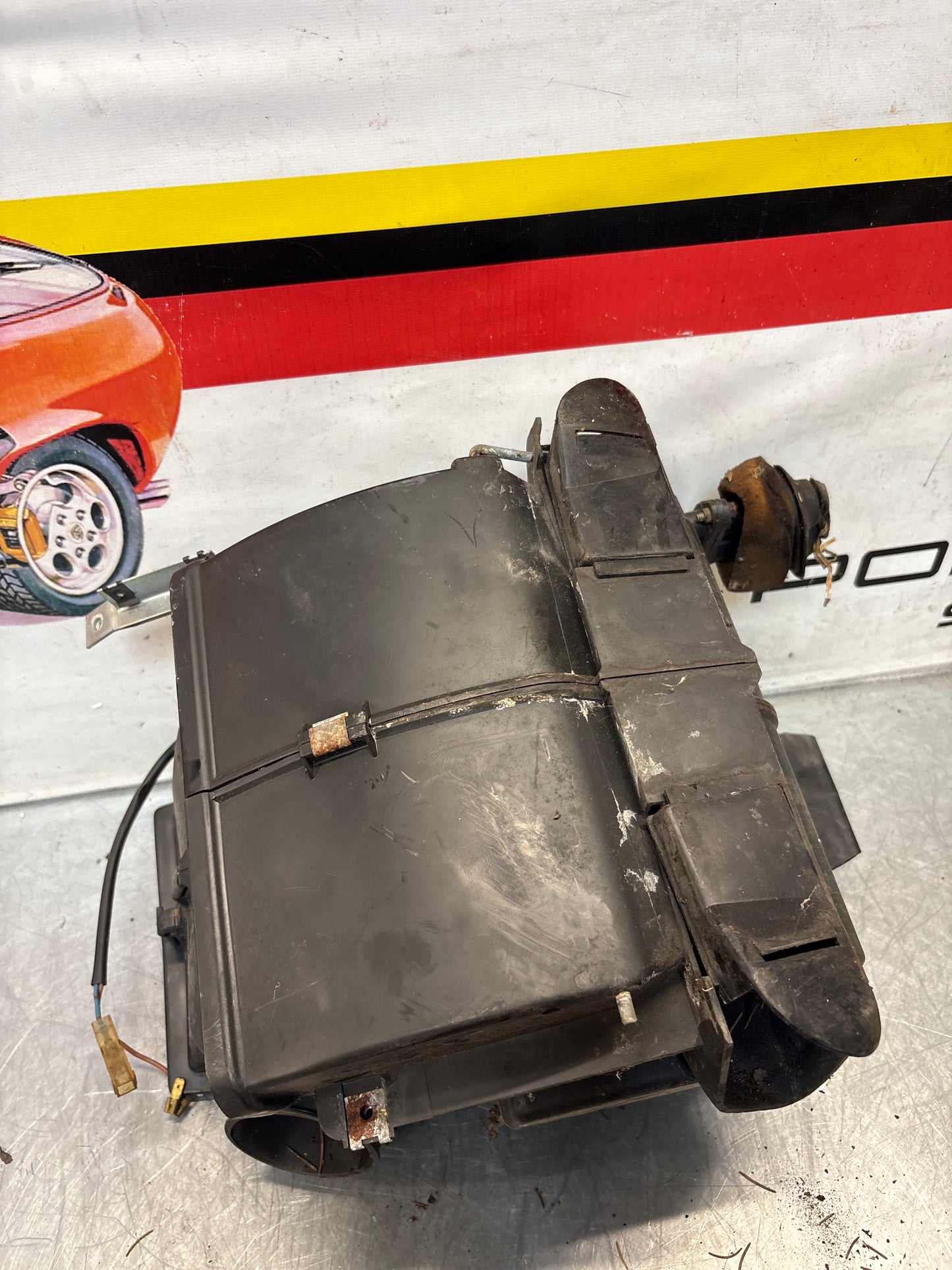 Porsche 924 80-85 944 82-85.5 heater blower fan assembly, complete 321819096 / 823819096A / 823819095A / 321819095 used
