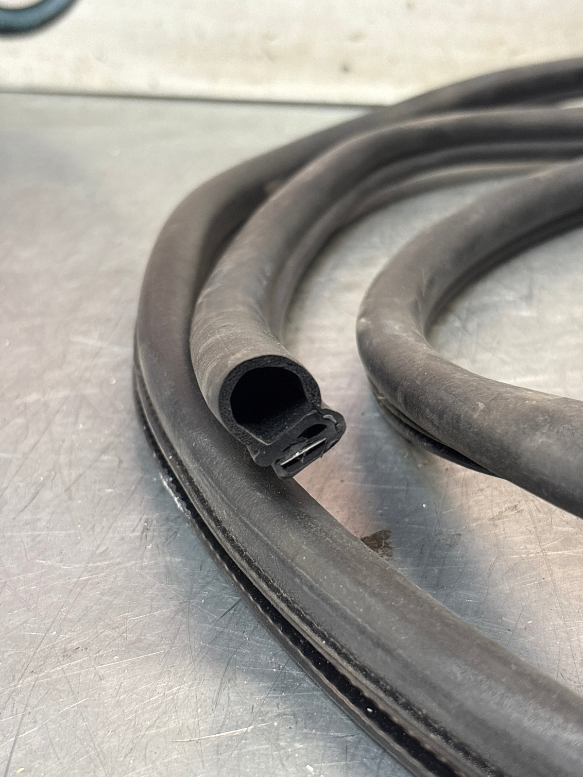 Porsche 944 boot seal rubber 94451204300 ,used