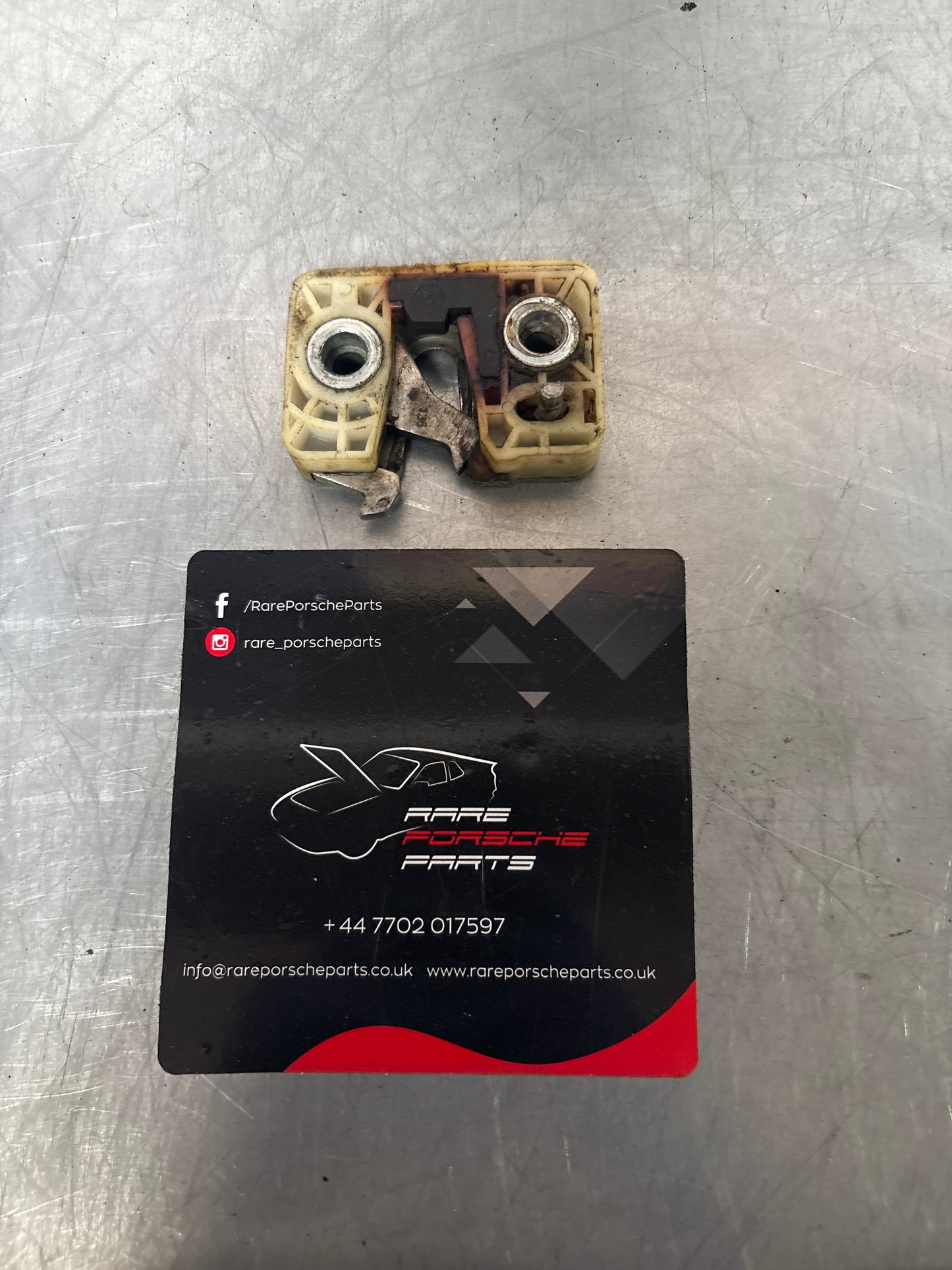 Porsche 924 944 928 left door lock mechanism 92853715302, used